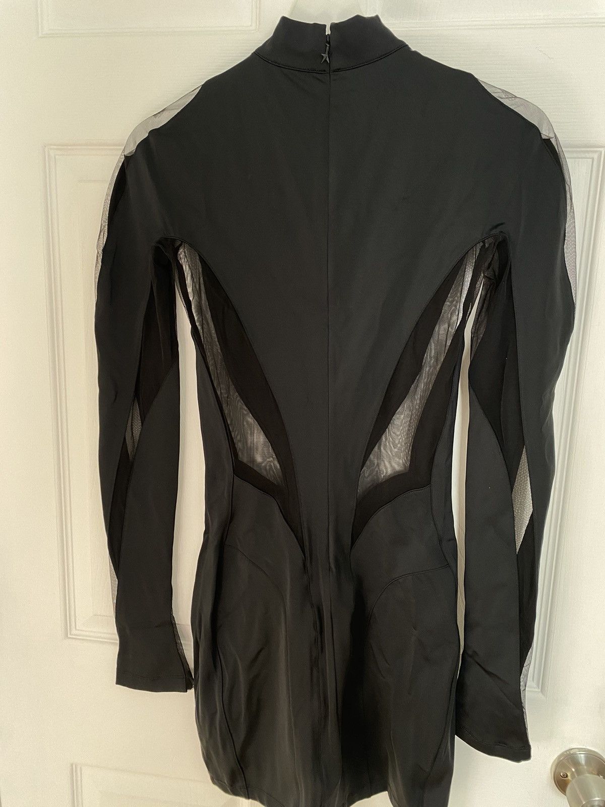 H&M Mesh-paneled Mini Dress Size S / US 4 / IT 40 - 8 Thumbnail