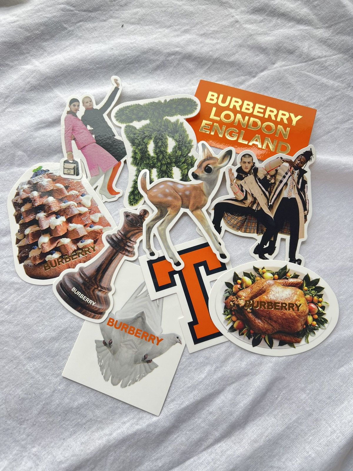 Burberry × Riccardo Tisci Burberry luggage stickers Size ONE SIZE - 1 Thumbnail