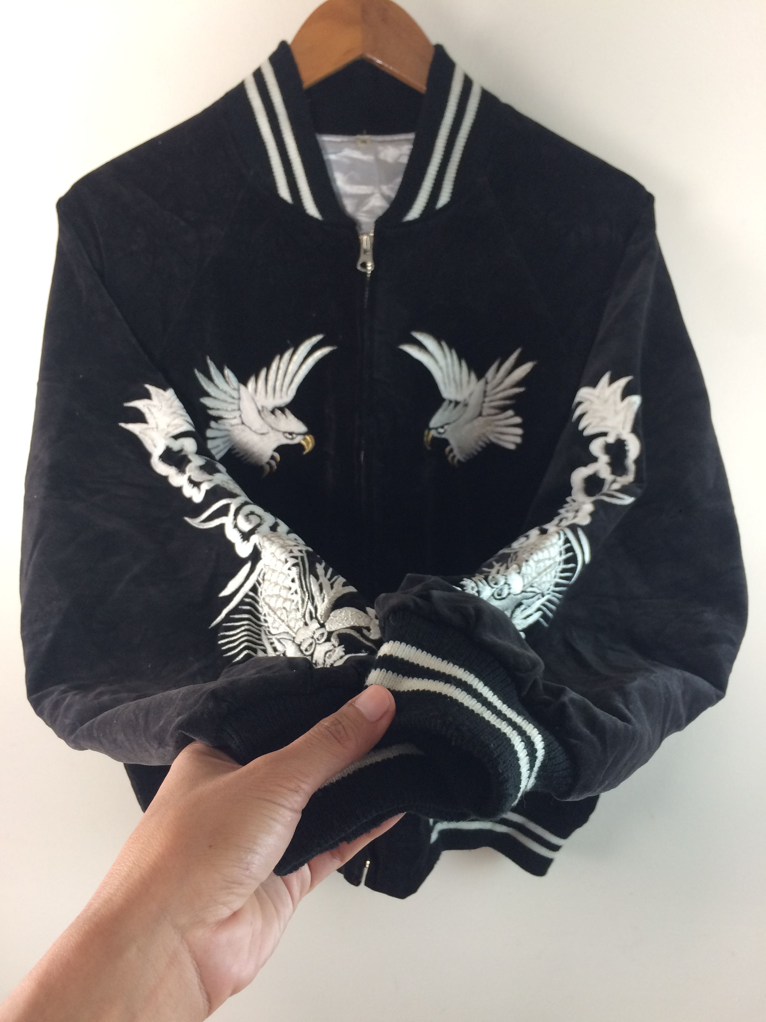 Vintage Vintage Eagle Yokosuka Velvet Sukajan Souvenir Jacket Size US M / EU 48-50 / 2 - 7 Thumbnail