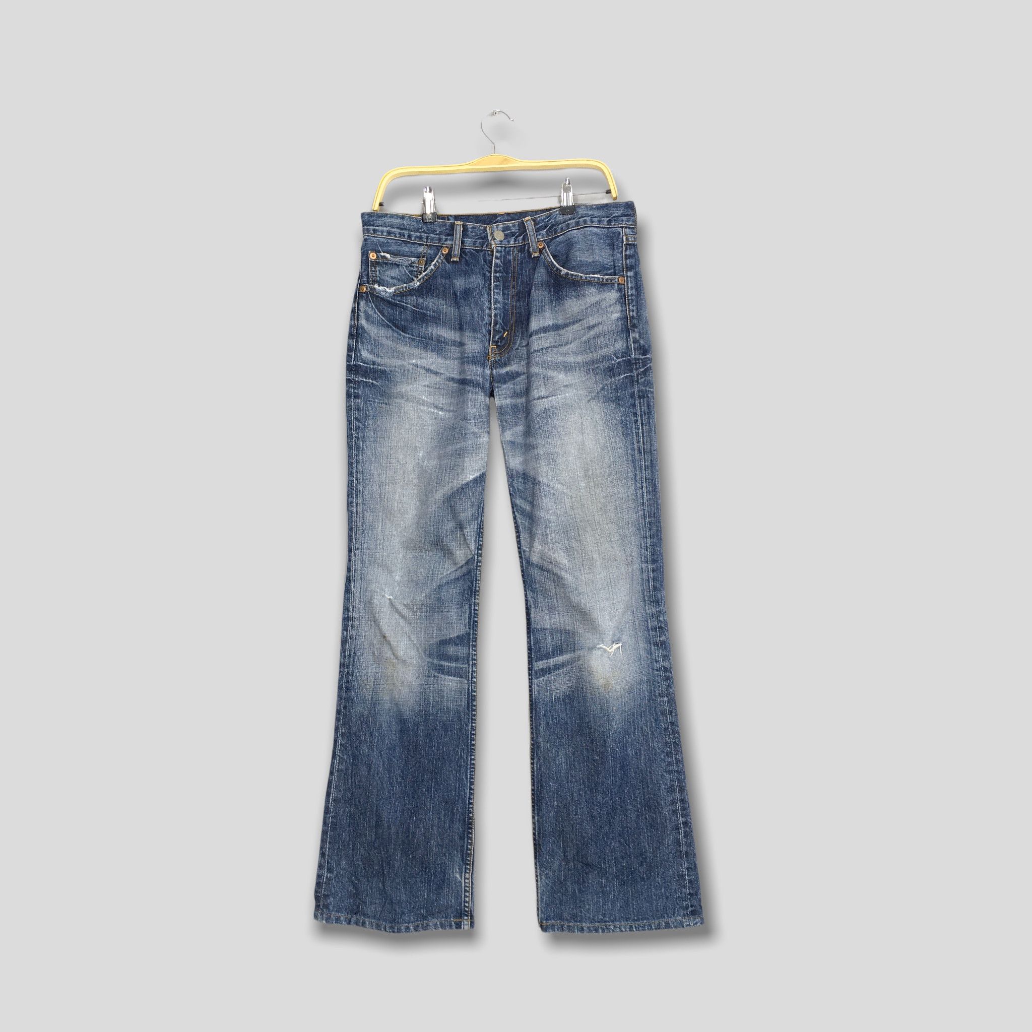 image of Size 32X31 Vintage Levi's 517 Jeans Bootcut Flare Wide Leg in Blue, Men's