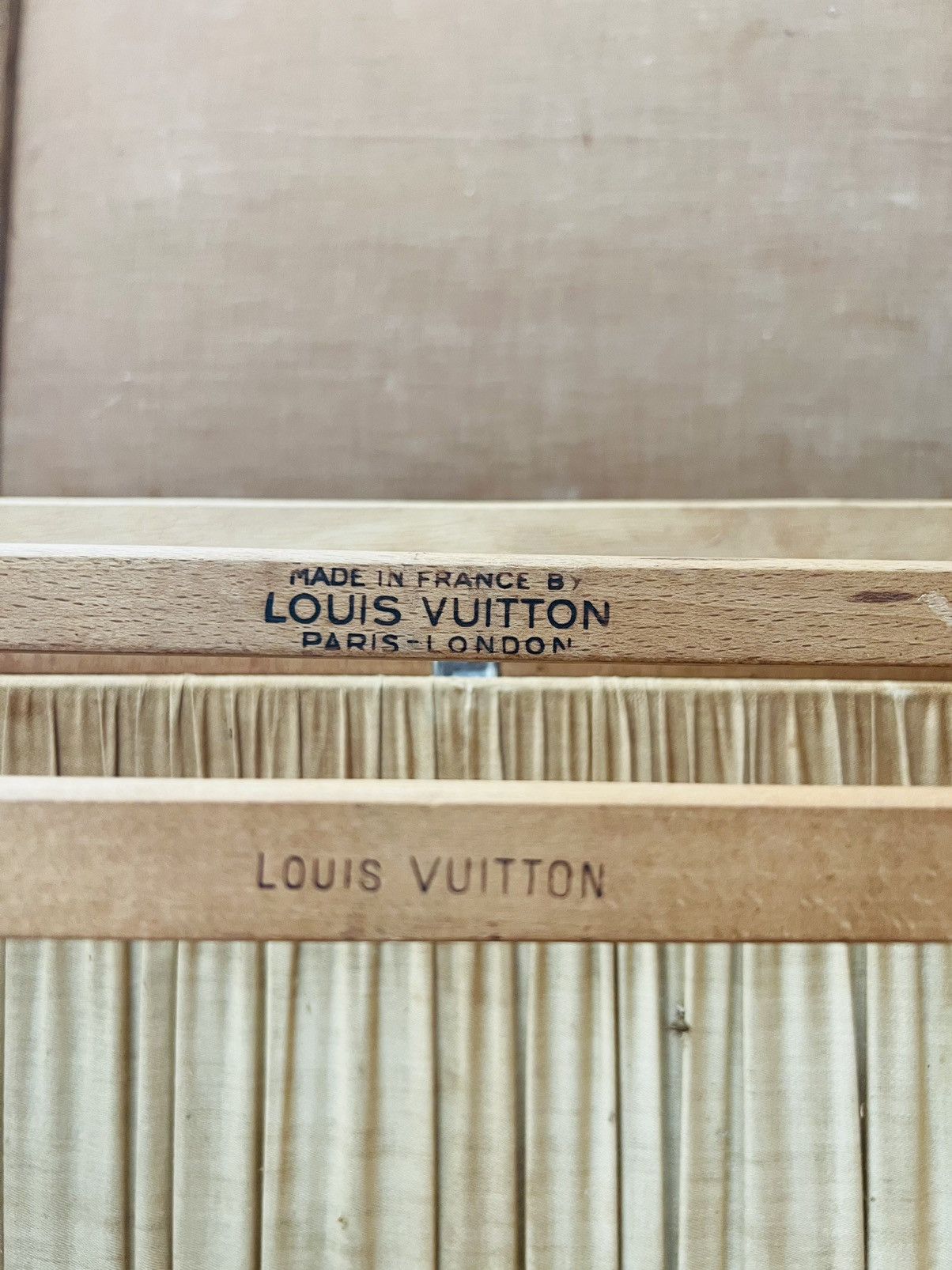 Louis Vuitton 1930s LV Trunk Grand Wardrobe 65 & 1950 Hermes HAC55 birkin Size ONE SIZE - 22 Thumbnail