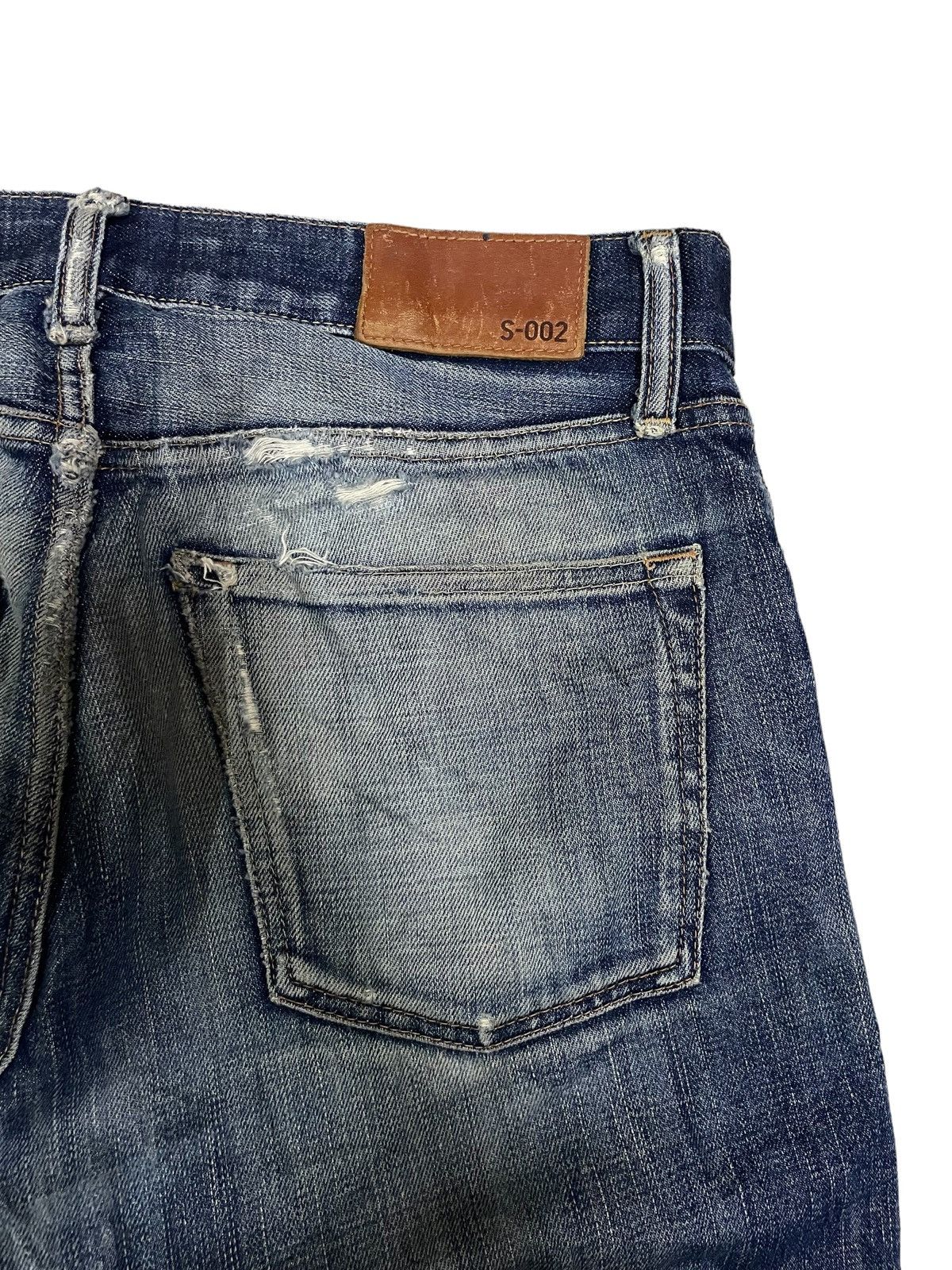 Japanese Brand Vintage Uniqlo S002 Indigo Washed Distressed Jeans Size US 31 - 11 Thumbnail
