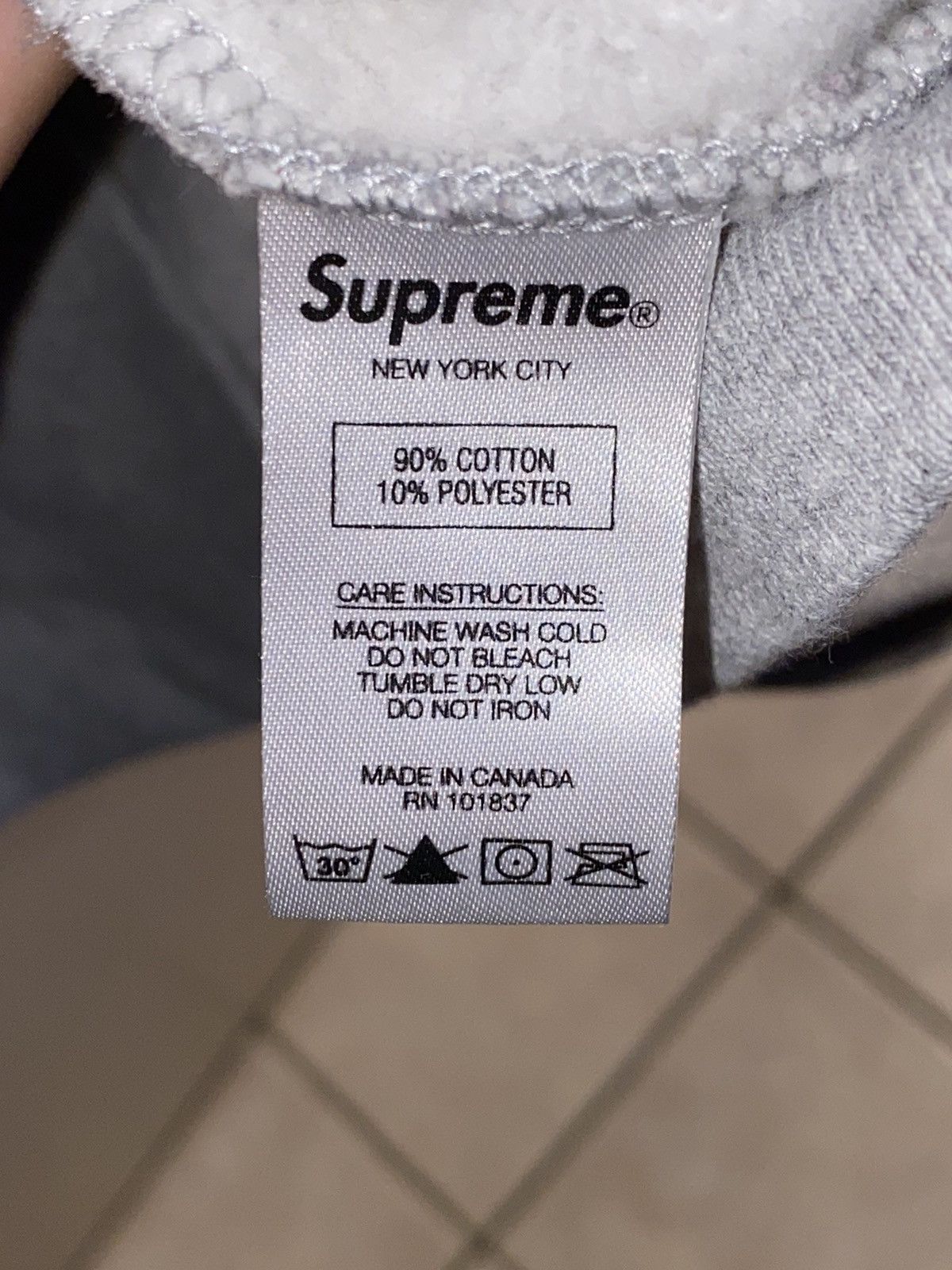 Supreme Supreme Tag Logo Hooded Sweatshirt Size US L / EU 52-54 / 3 - 6 Thumbnail
