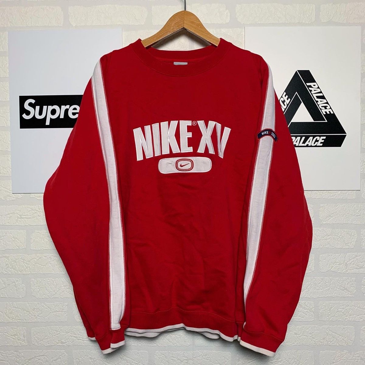 Sweatshirt big logo spellout Vintage Nike XV Red