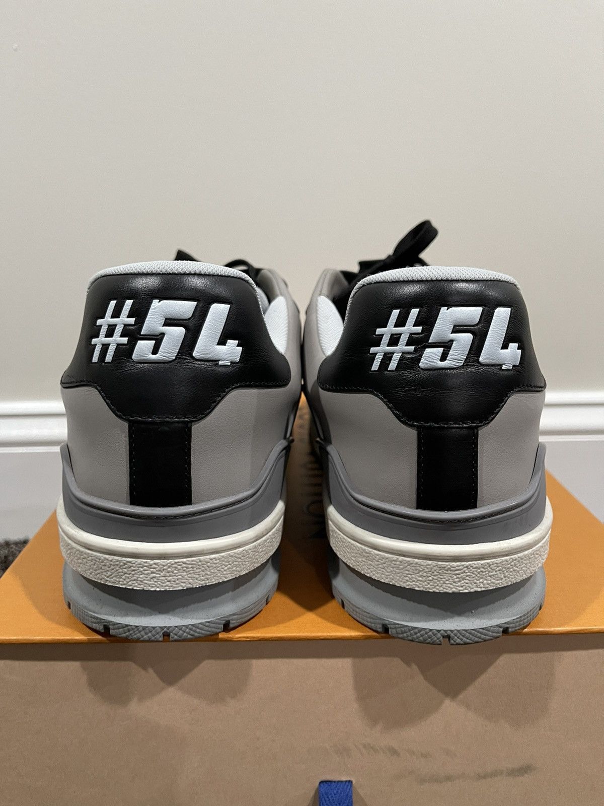 Louis Vuitton Louis Vuitton x Virgil Abloh LV Low Trainer OG Black SS19 Size US 9.5 / EU 42-43 - 6 Thumbnail