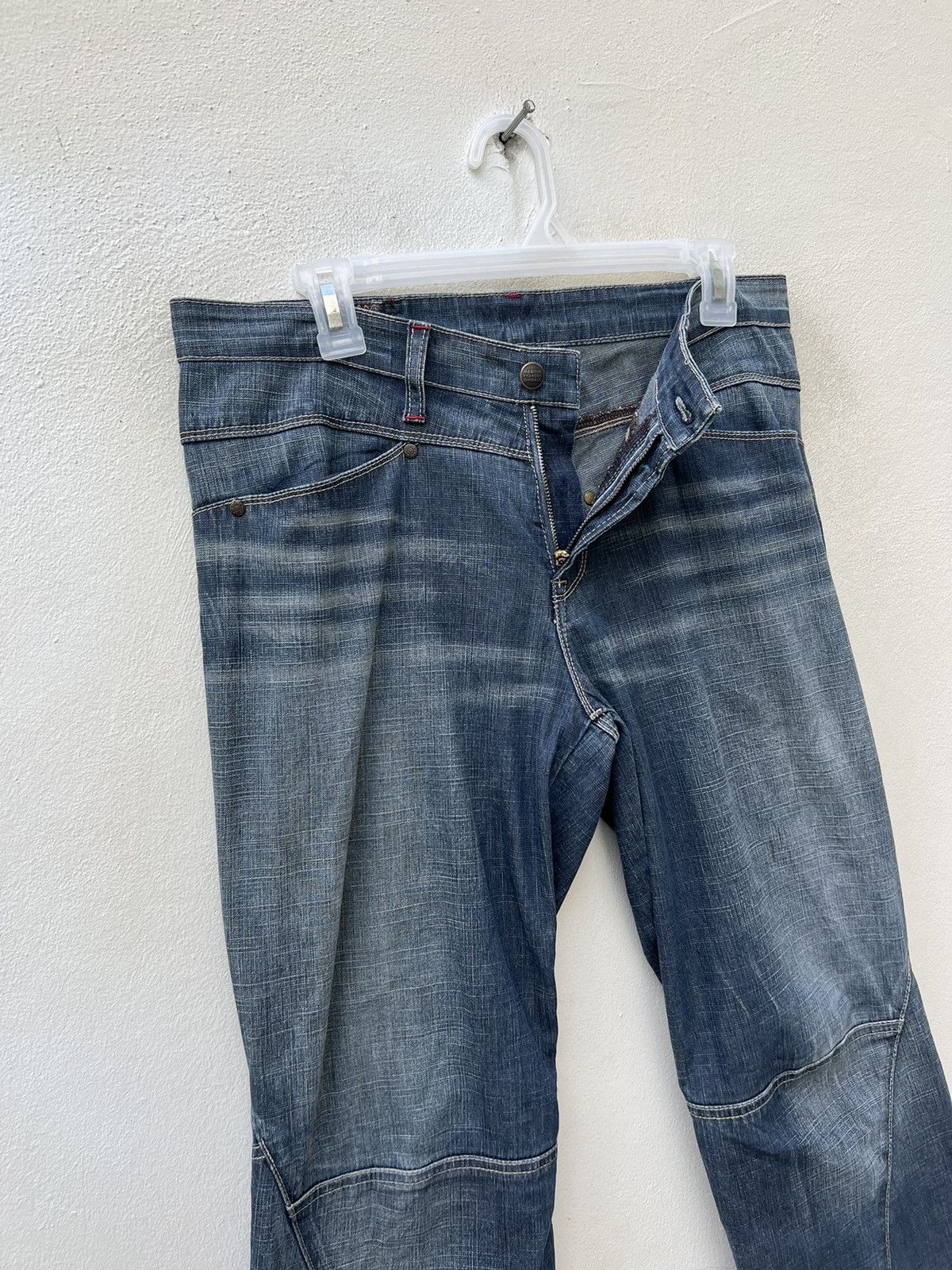 Le Grande Bleu (L.G.B.) Vintage MFG Stretch Fade Denim Flared Jeans Size US 31 - 8 Thumbnail