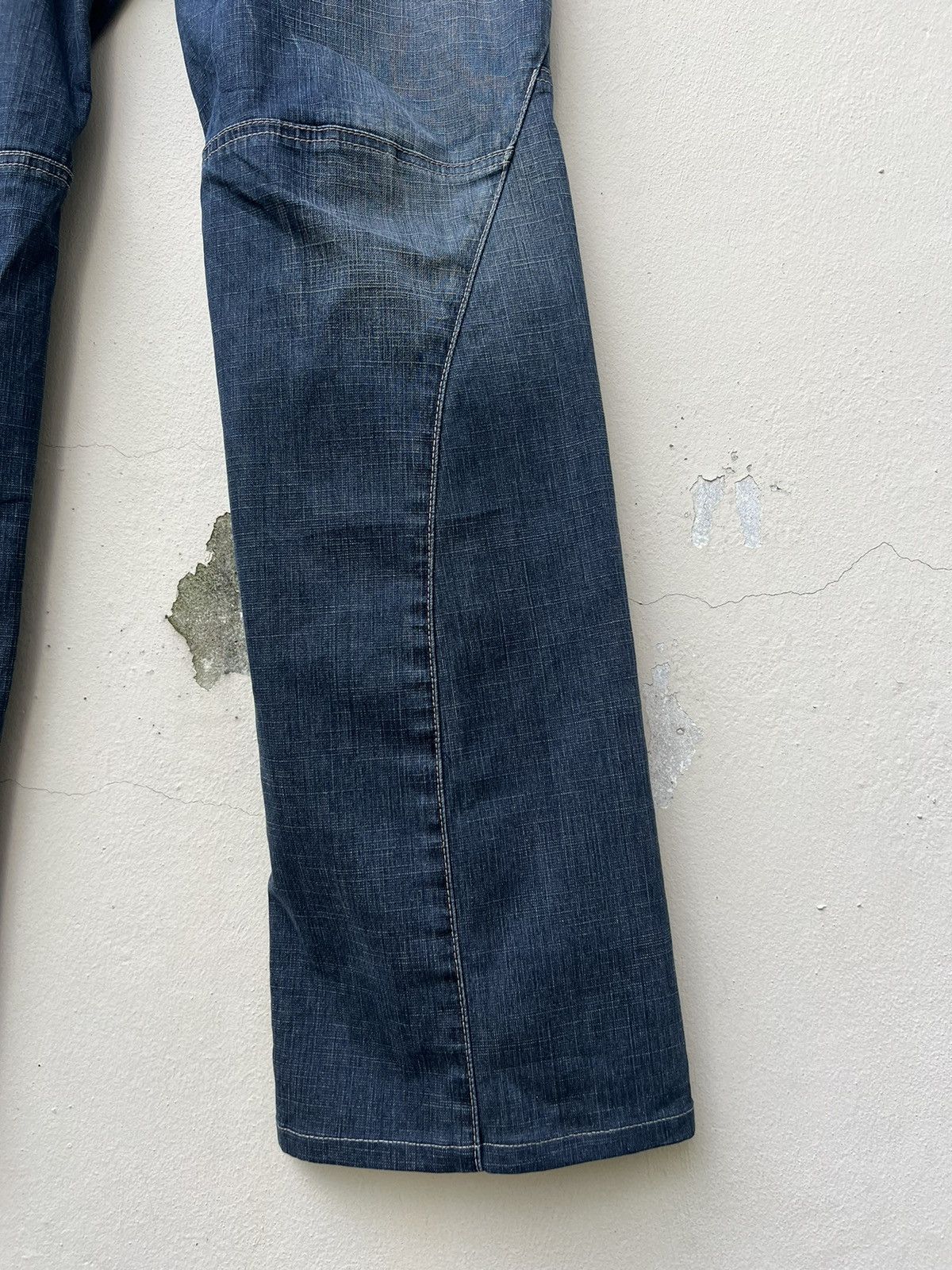Le Grande Bleu (L.G.B.) Vintage MFG Stretch Fade Denim Flared Jeans Size US 31 - 12 Thumbnail