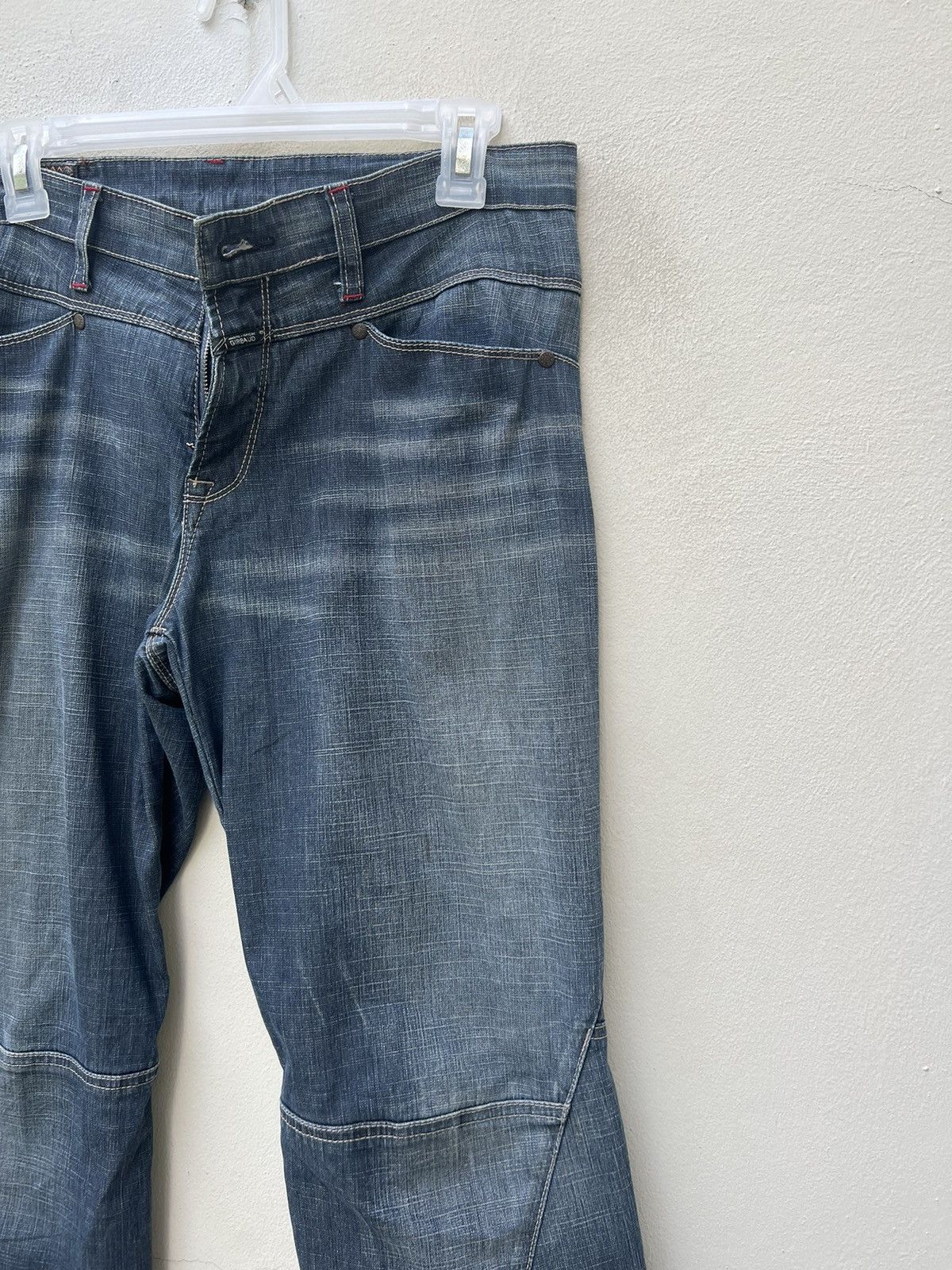 Le Grande Bleu (L.G.B.) Vintage MFG Stretch Fade Denim Flared Jeans Size US 31 - 10 Thumbnail