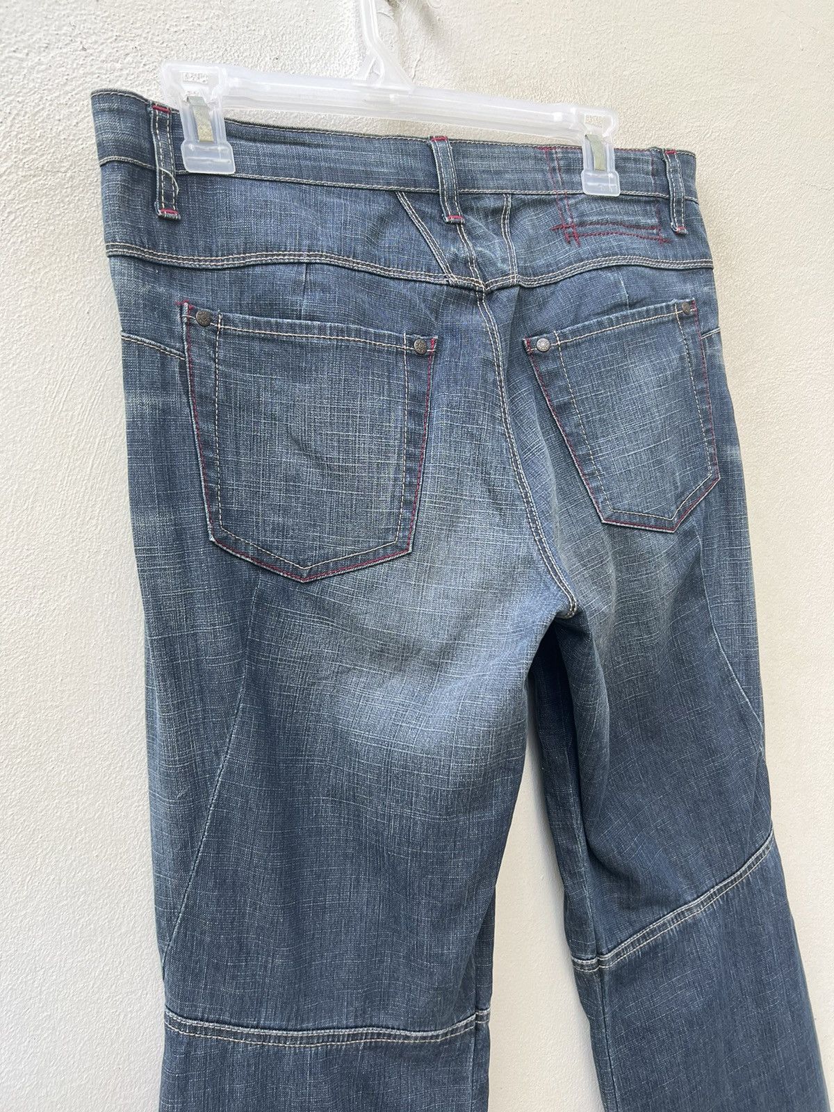Le Grande Bleu (L.G.B.) Vintage MFG Stretch Fade Denim Flared Jeans Size US 31 - 14 Thumbnail