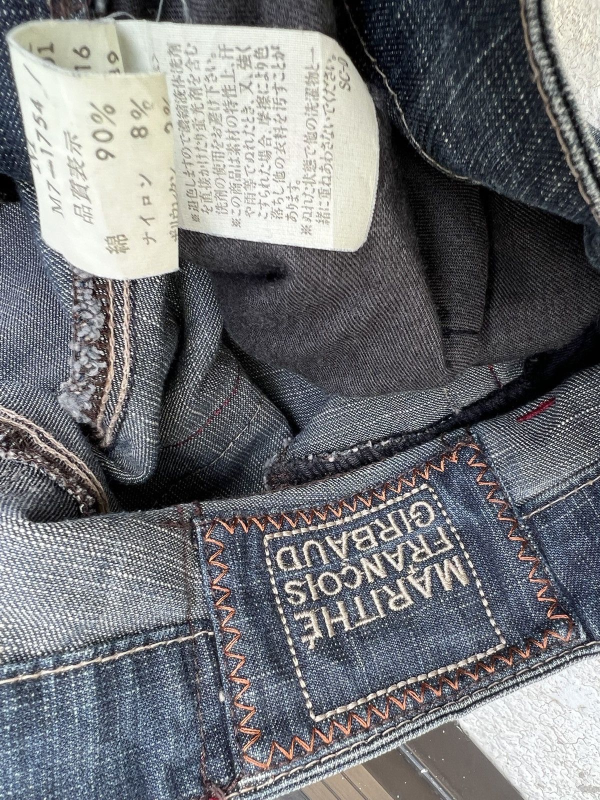Le Grande Bleu (L.G.B.) Vintage MFG Stretch Fade Denim Flared Jeans Size US 31 - 18 Thumbnail