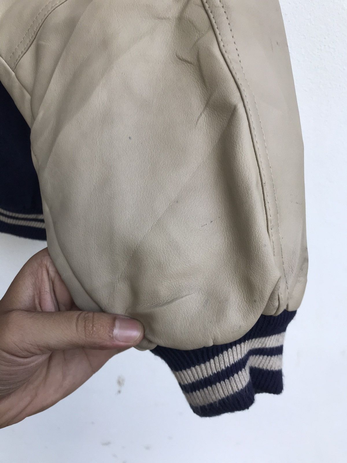 Other Suntory Coffee Boss Synthetic Leather Sleeve Varsity Jacket Size US M / EU 48-50 / 2 - 12 Thumbnail