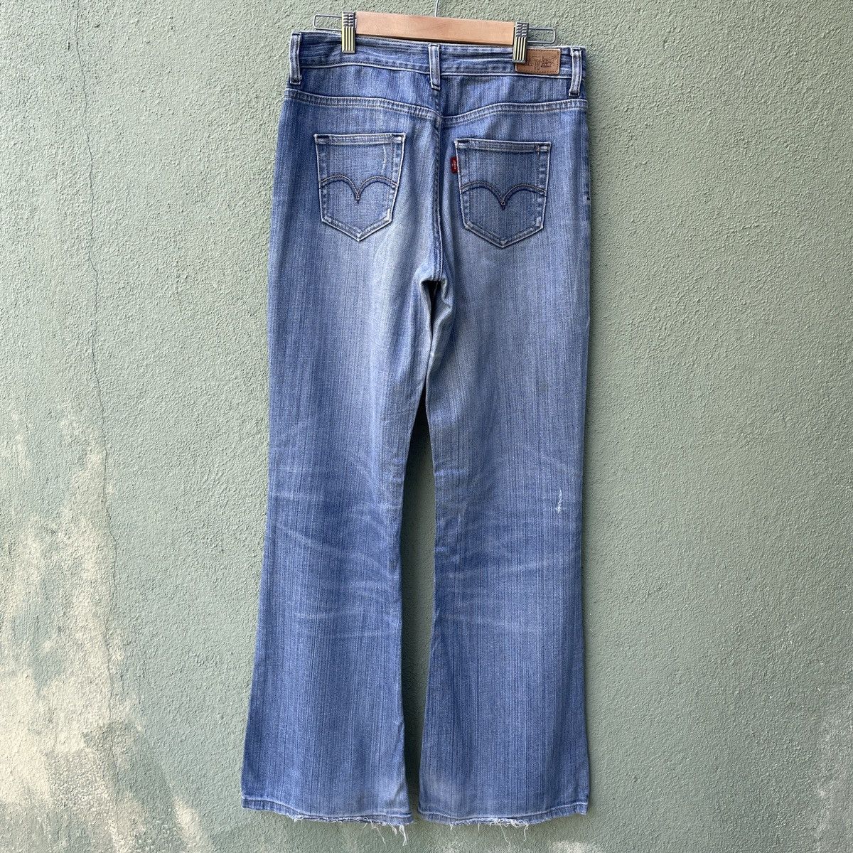 Levi's Vintage LEVI’S 560 FLARE Distress Denim Faded Pants Size US 29 - 14 Thumbnail