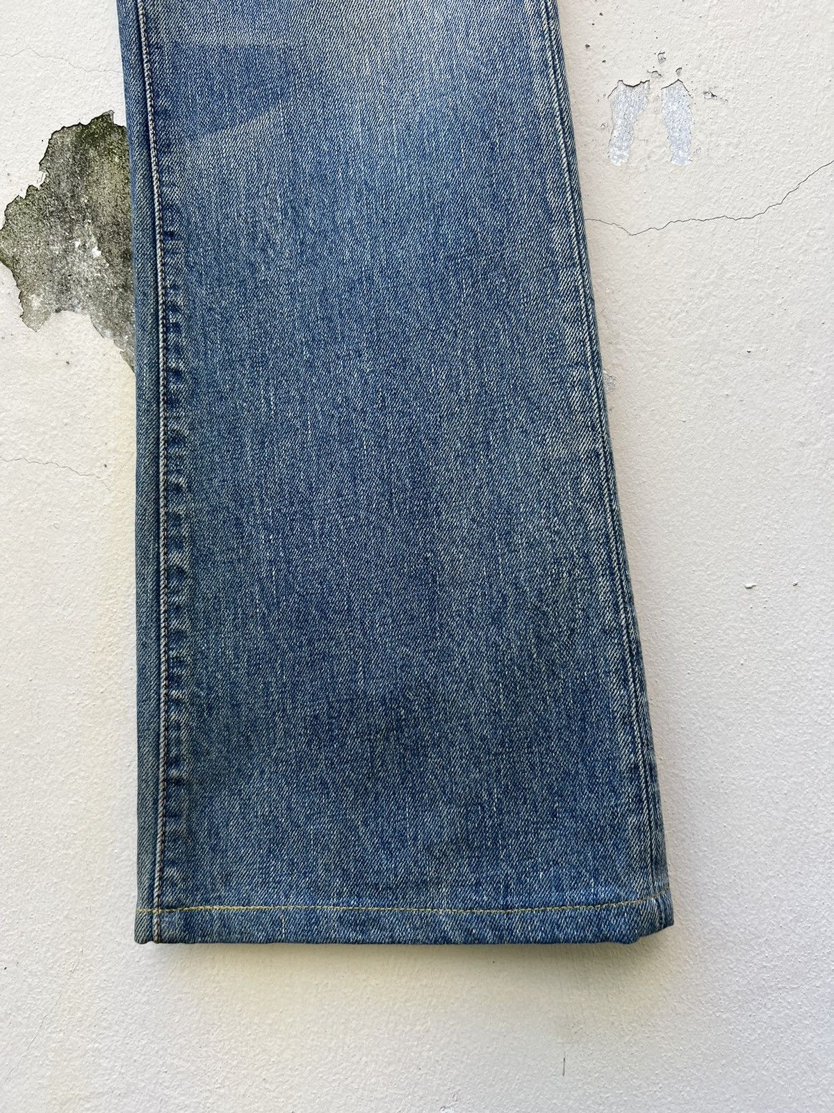 Levi's Vintage Clothing VTG 2002 LVC Levi’s 517 Big E Mud Wash Denim Flared Jeans Size US 32 / EU 48 - 13 Thumbnail