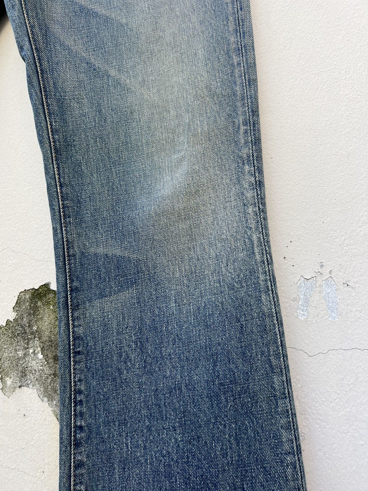 Levi's Vintage Clothing VTG 2002 LVC Levi’s 517 Big E Mud Wash Denim Flared Jeans Size US 32 / EU 48 - 12 Thumbnail
