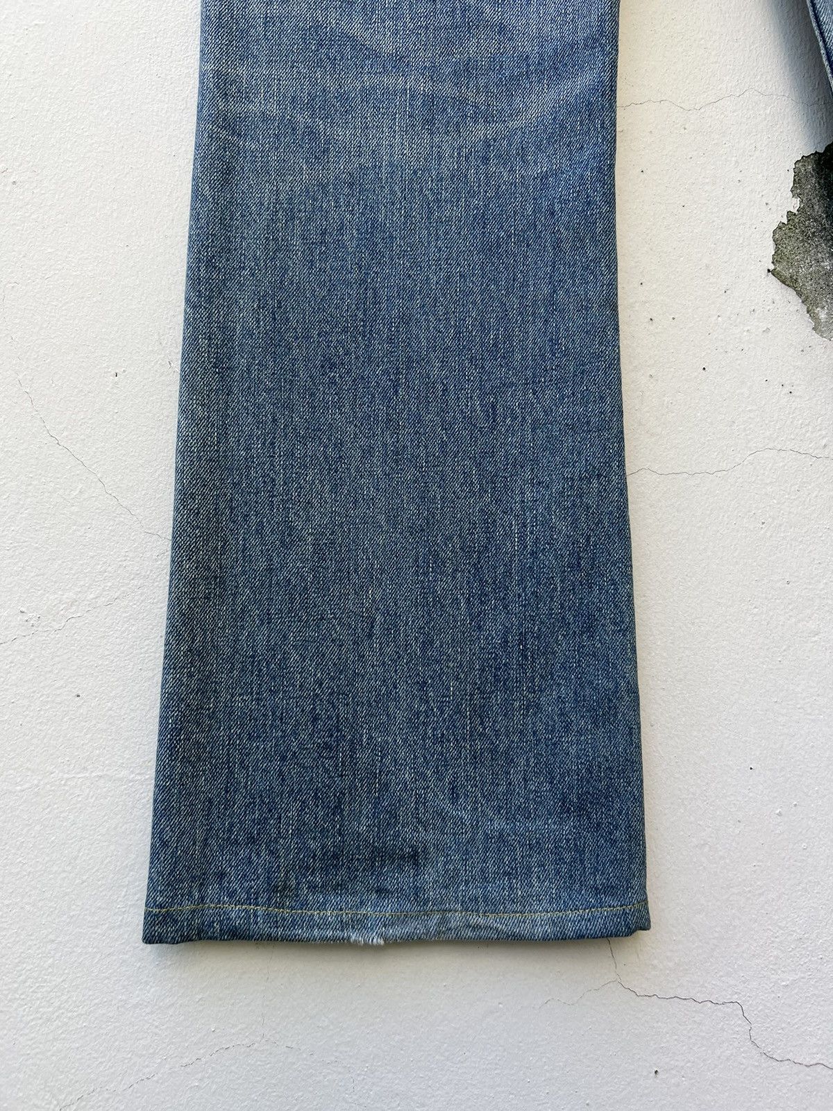 Levi's Vintage Clothing VTG 2002 LVC Levi’s 517 Big E Mud Wash Denim Flared Jeans Size US 32 / EU 48 - 18 Thumbnail