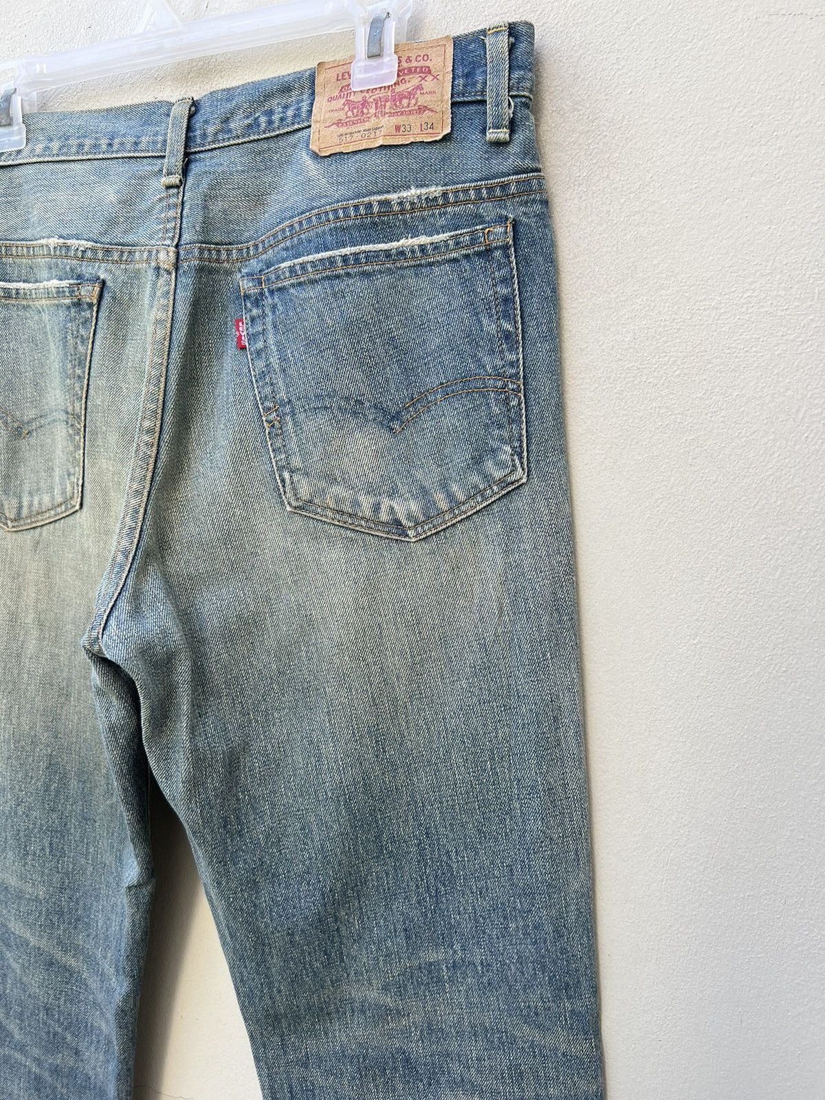 Levi's Vintage Clothing VTG 2002 LVC Levi’s 517 Big E Mud Wash Denim Flared Jeans Size US 32 / EU 48 - 19 Thumbnail