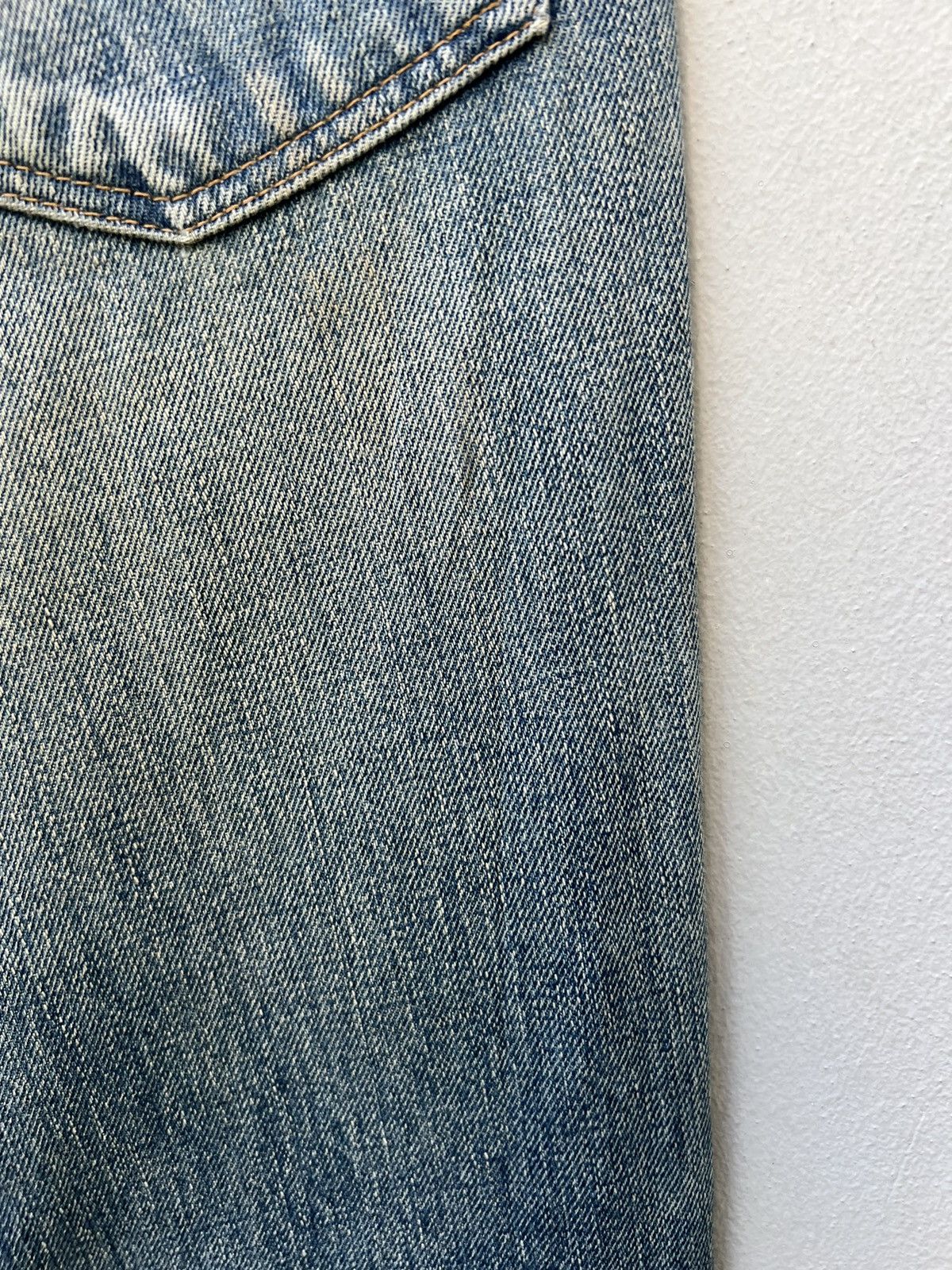 Levi's Vintage Clothing VTG 2002 LVC Levi’s 517 Big E Mud Wash Denim Flared Jeans Size US 32 / EU 48 - 21 Thumbnail