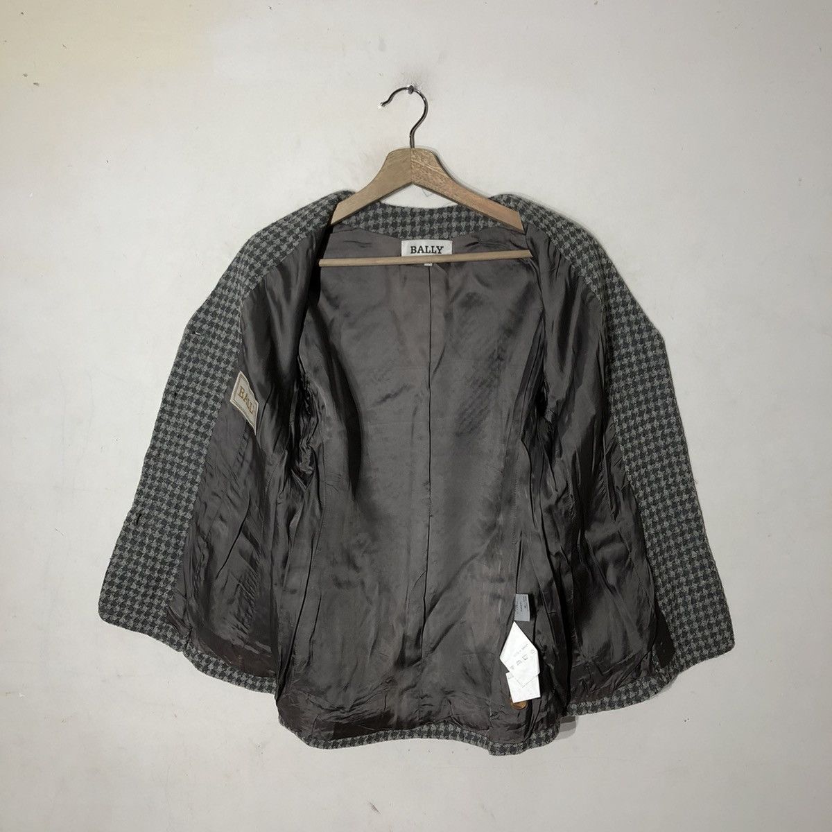 Bally CASUAL COAT BALLY FABRIC MADE IN ITALIAN Size US M / EU 48-50 / 2 - 9 Thumbnail