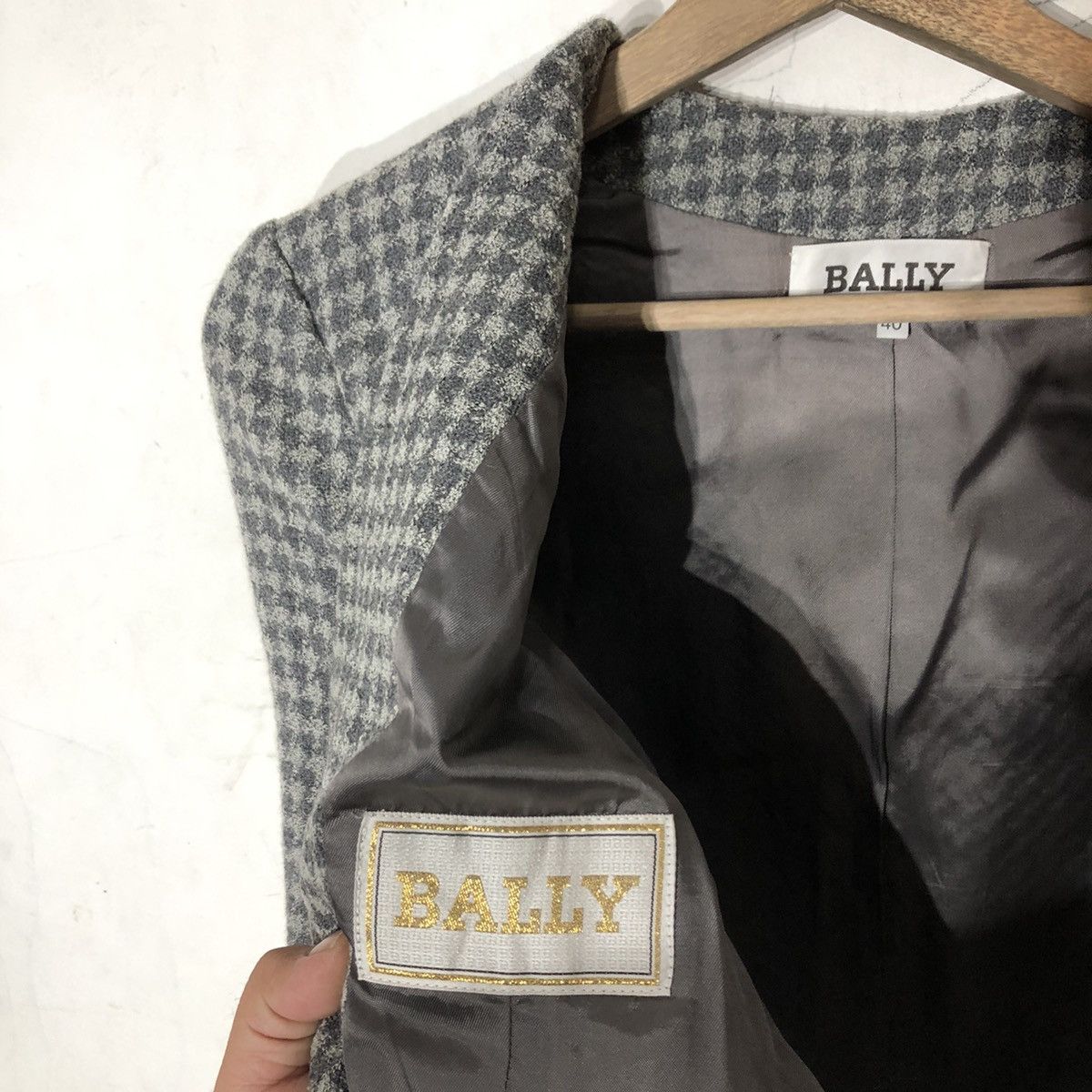 Bally CASUAL COAT BALLY FABRIC MADE IN ITALIAN Size US M / EU 48-50 / 2 - 10 Thumbnail