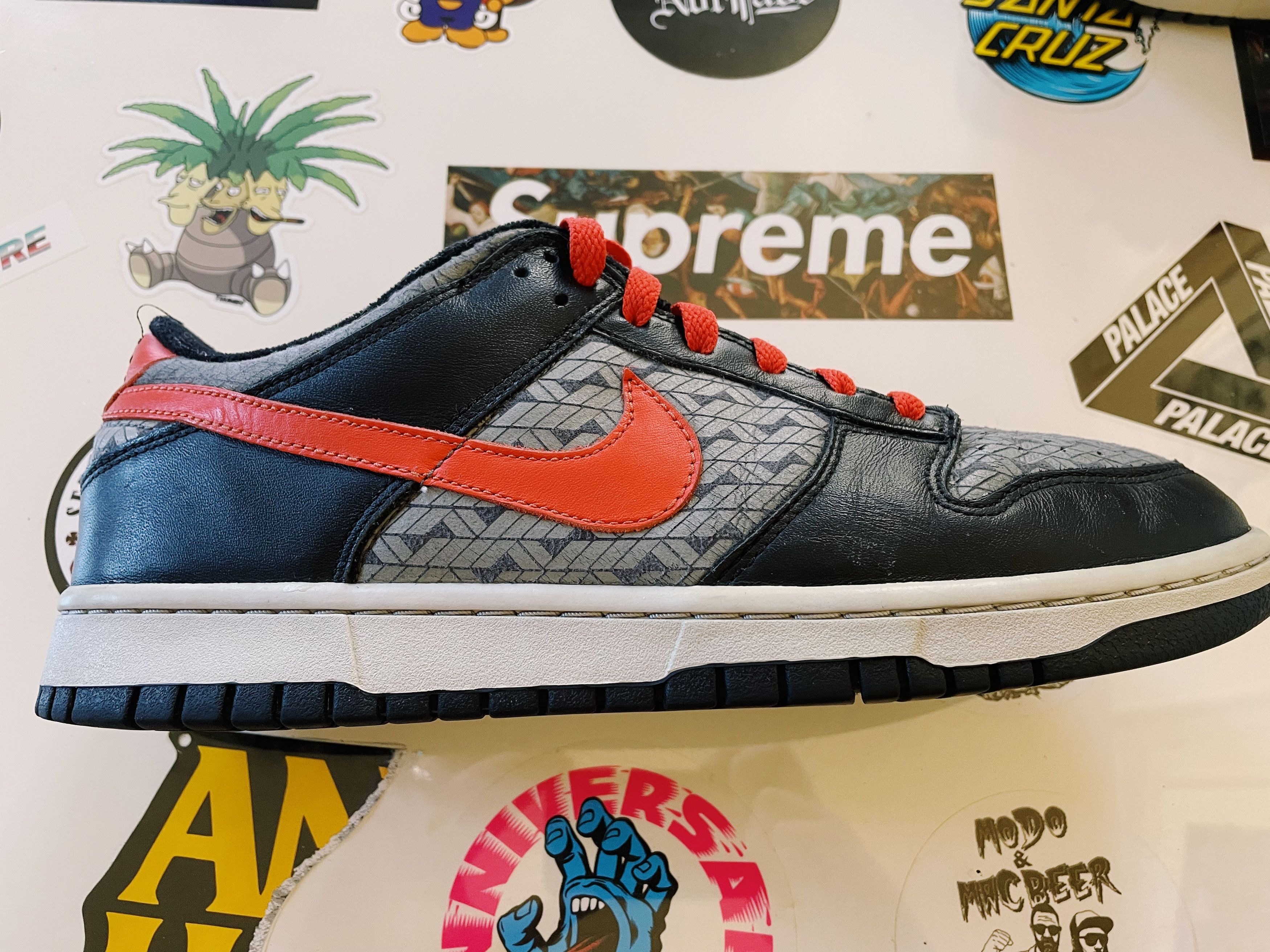 Nike Nike Dunk Low Black / Neutual Gray / Safety Orange Flash Size US 9.5 / EU 42-43 - 3 Thumbnail