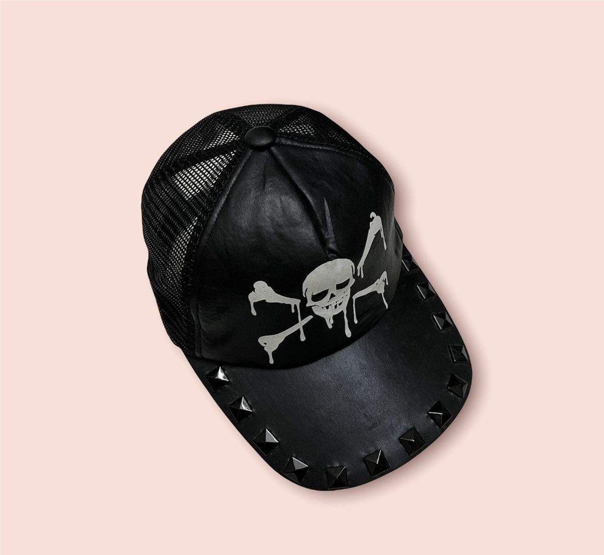 image of Seditionaries x Skulls Superlover Studded Visor Skull Trucker Snapback in Black, Men's