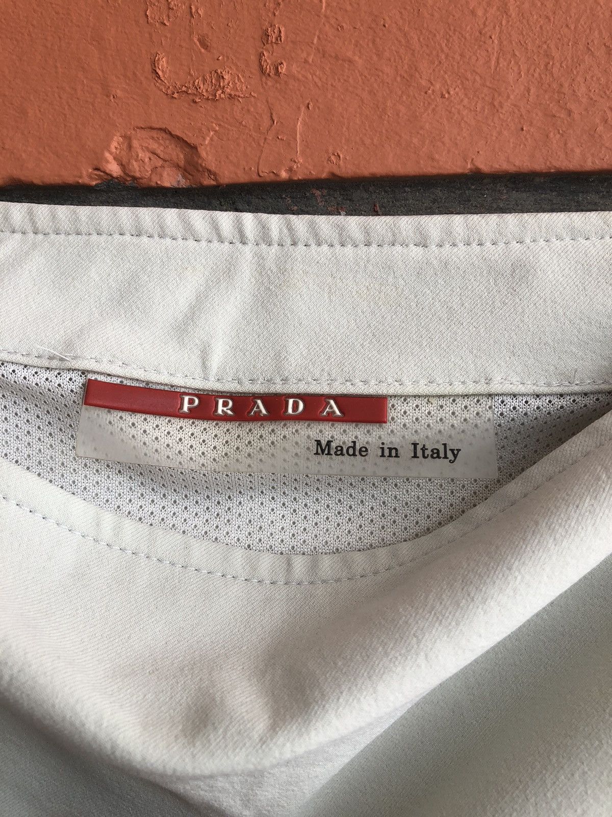 Miu Miu 90s prada skirt red tab pocket zip beige vintage nylon Size 28" / US 6 / IT 42 - 4 Thumbnail