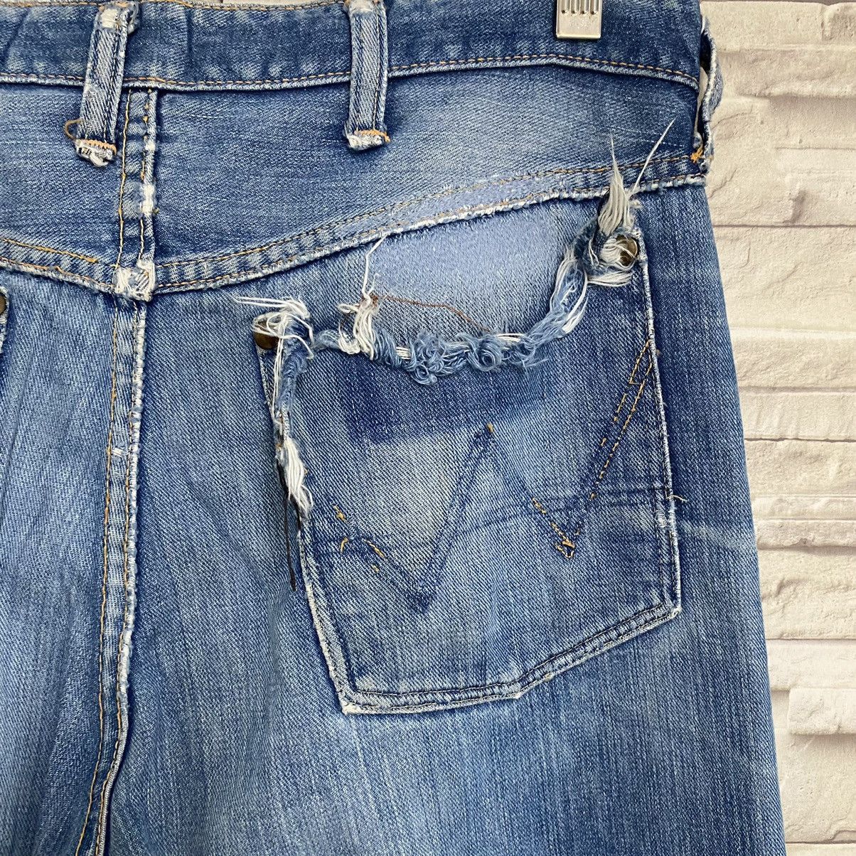 Wrangler Vintage 60s Wrangler Blue Bell Damage Jeans 32x29 Size US 32 / EU 48 - 17 Thumbnail