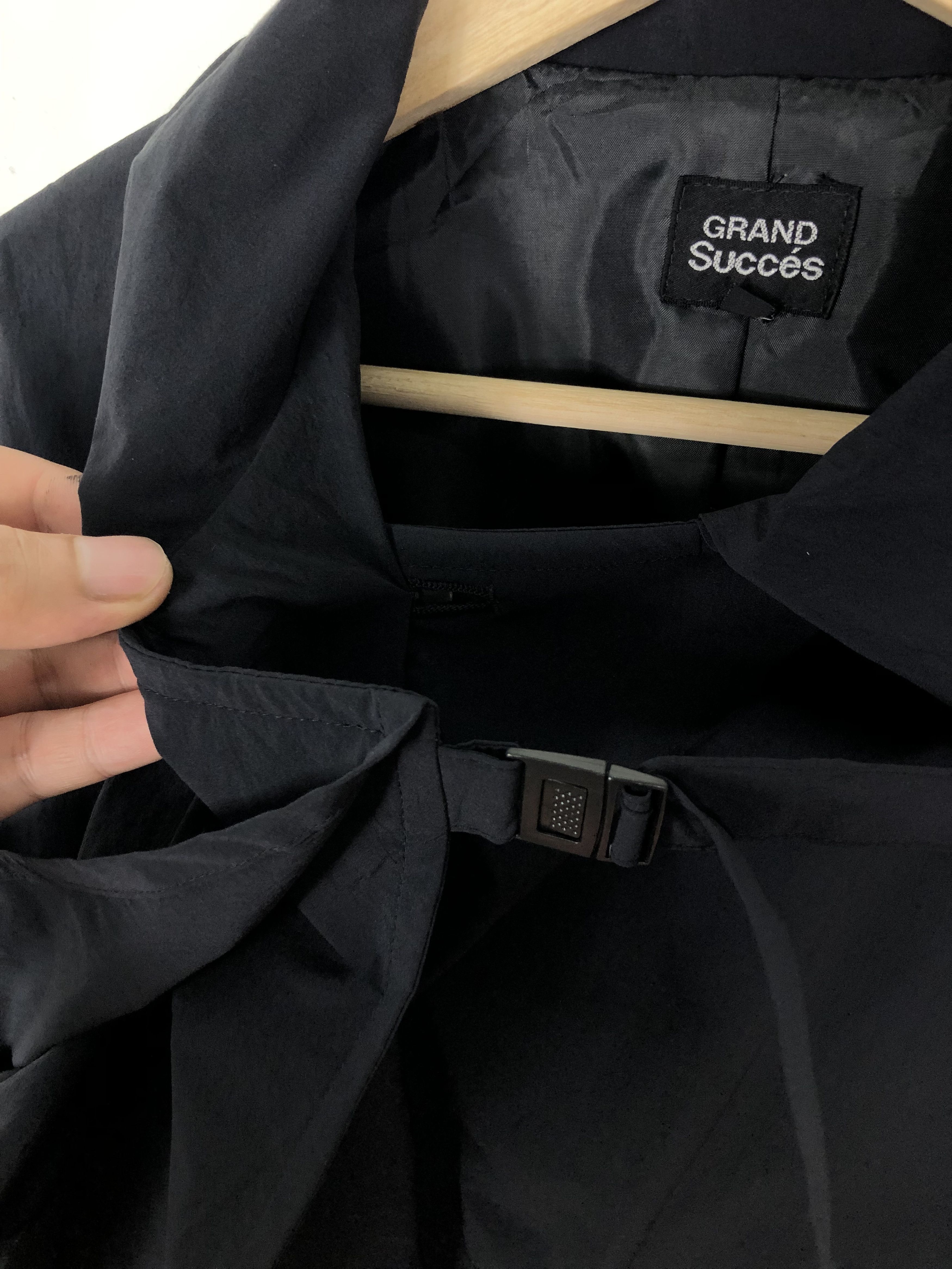 Japanese Brand × Vintage 90s JAPAN ASYMMETRICAL SINGLE BUTTON POLYESTER JACKET Size S / US 4 / IT 40 - 9 Thumbnail