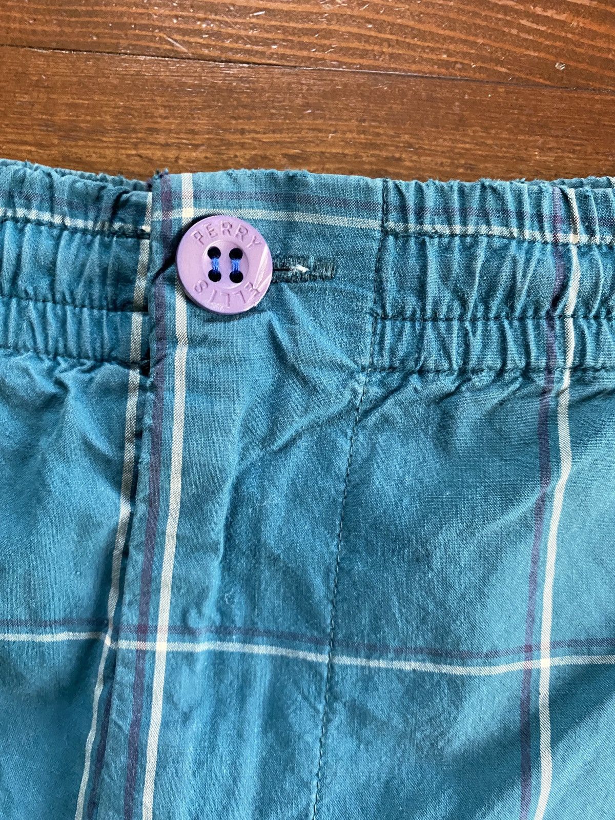Levi's Vintage 80’s Perry Ellis Levi’s Plaid Distressed Shorts Size US 35 - 2 Thumbnail