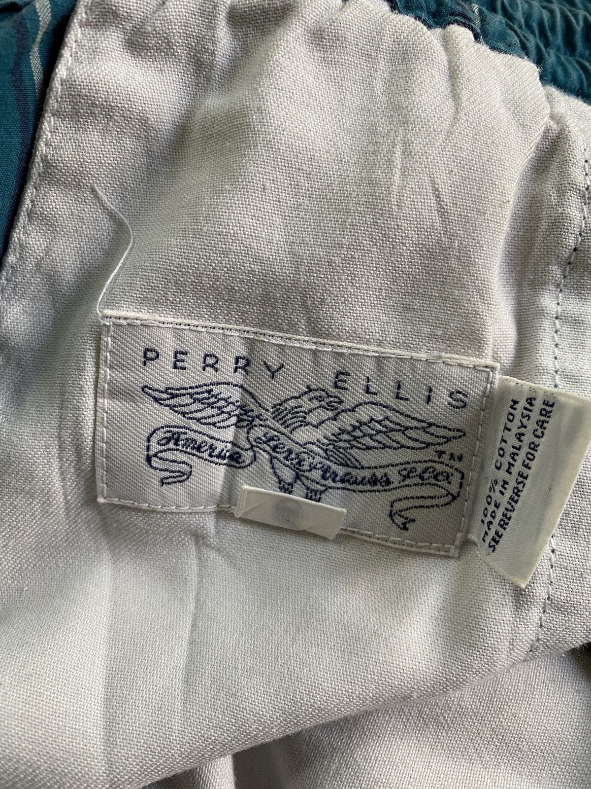 Levi's Vintage 80’s Perry Ellis Levi’s Plaid Distressed Shorts Size US 35 - 17 Thumbnail