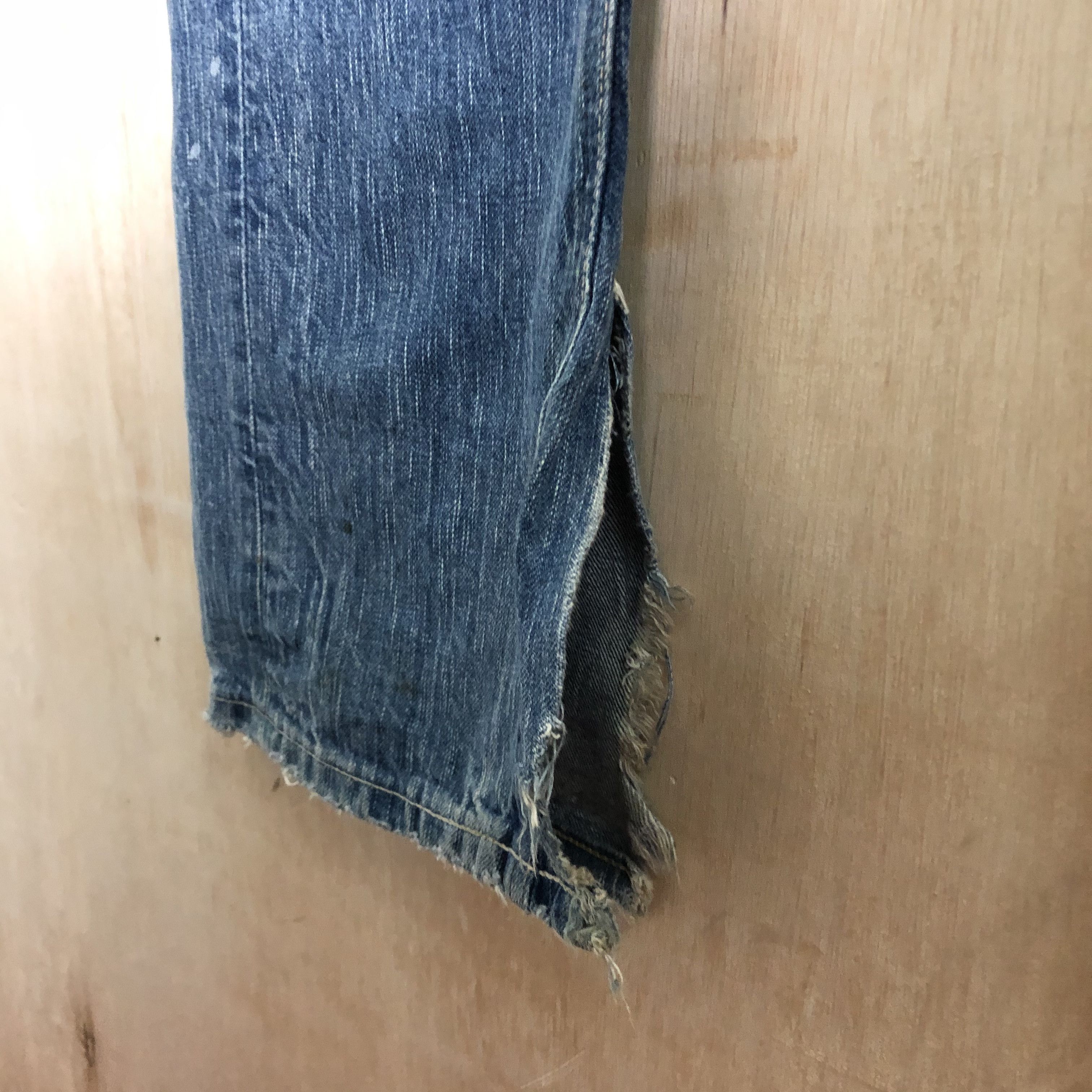 Edwin DL Edwin Blue Trip Distressed Blue Denim pants #c006 Size US 31 - 8 Thumbnail
