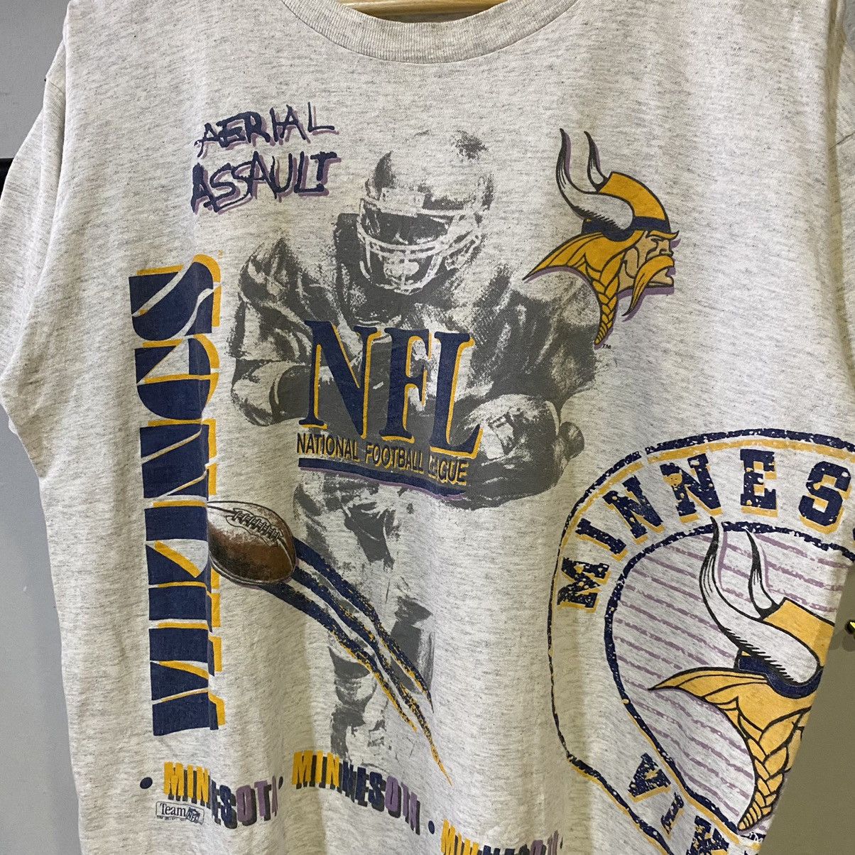 NFL × Salem Sportswear × Vintage VINTAGE 1991‼️Minnesota Vikings NFL Overprint Tee Size US L / EU 52-54 / 3 - 3 Thumbnail