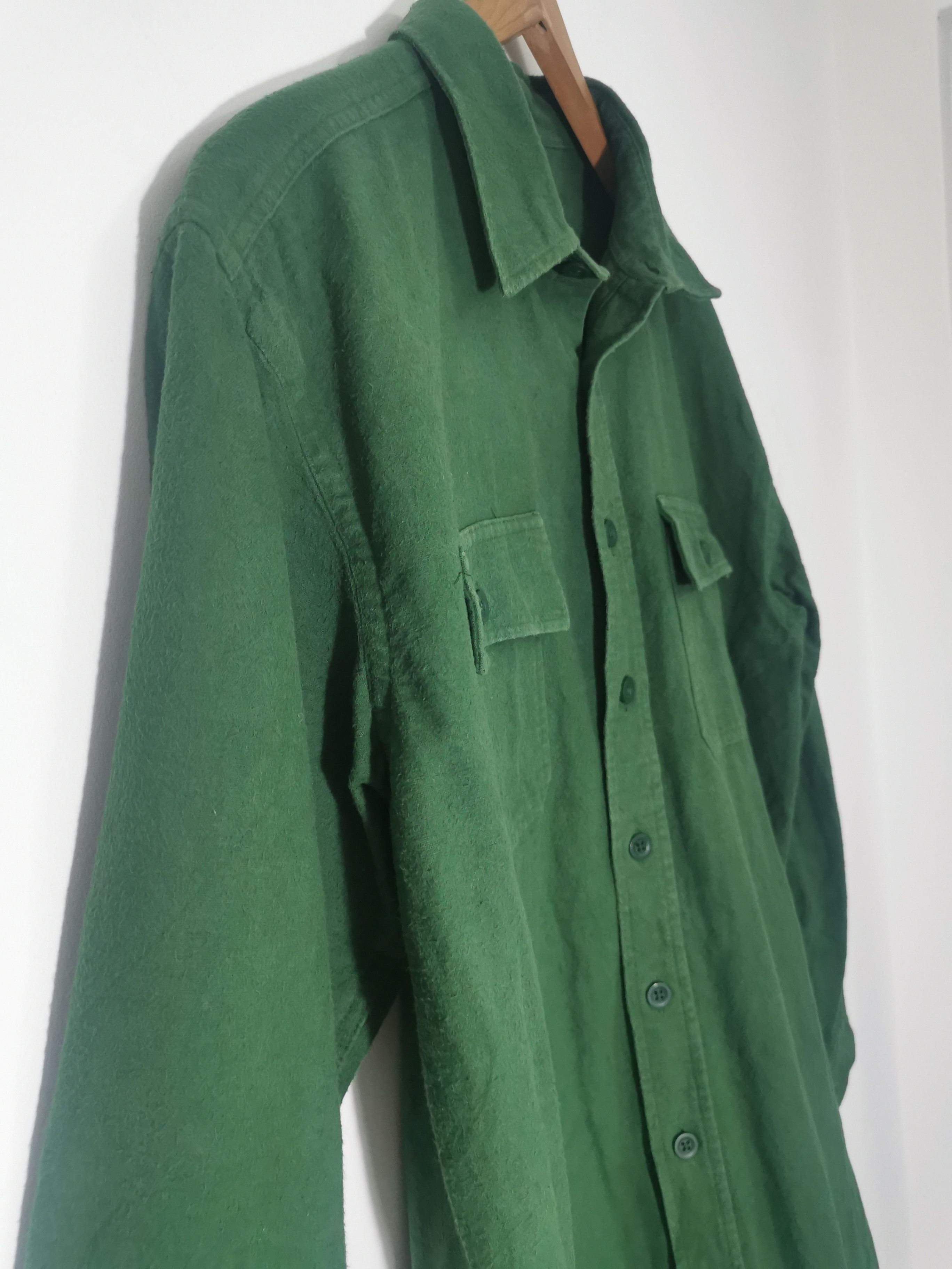 L.L. Bean Vintage LL Bean Chamois Cotton Shirt Made in Bulgaria Size US L / EU 52-54 / 3 - 3 Thumbnail
