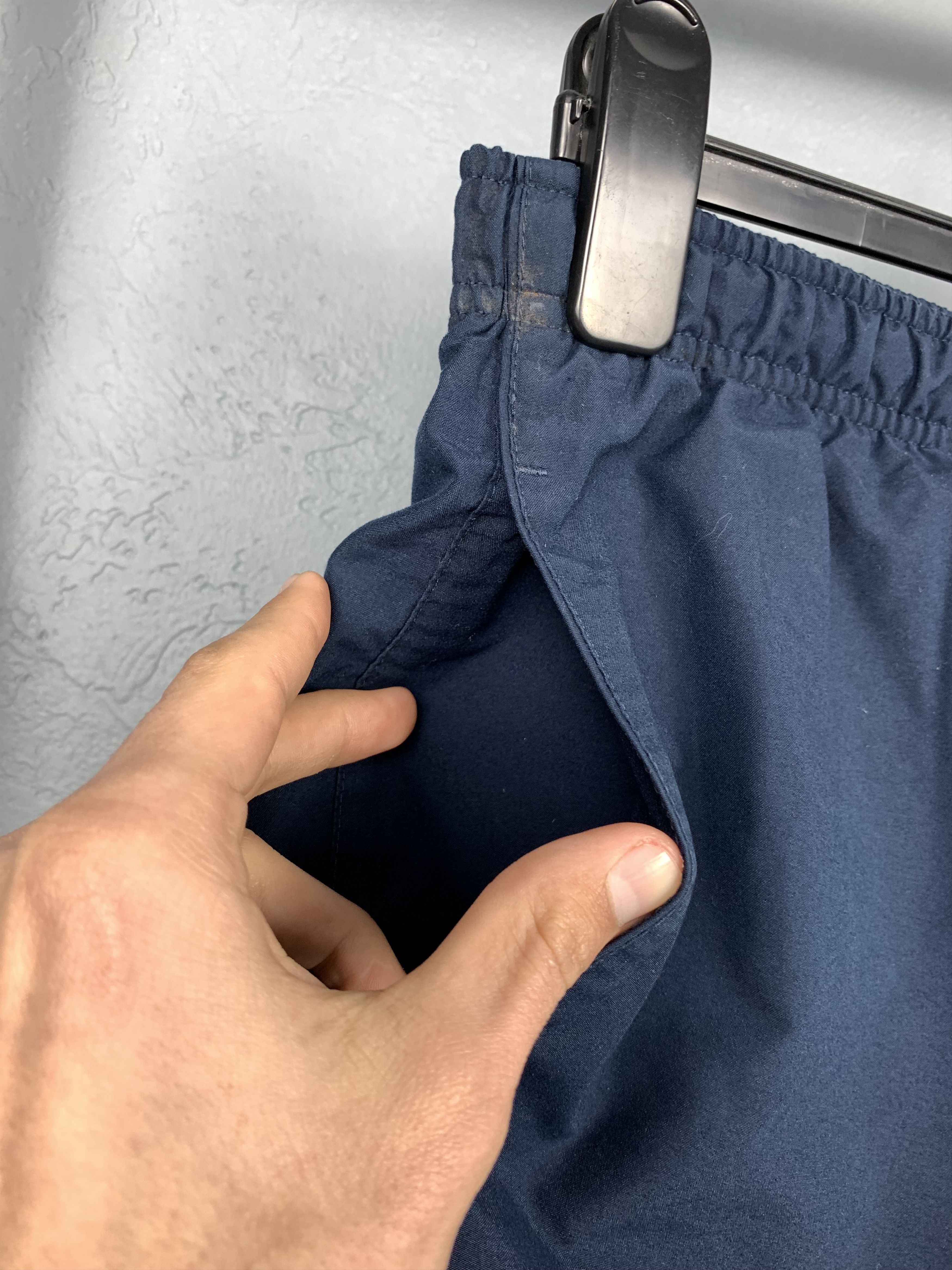 Nike Vintage Nike Mens Nylon Shorts Y2K Size US 32 / EU 48 - 3 Thumbnail