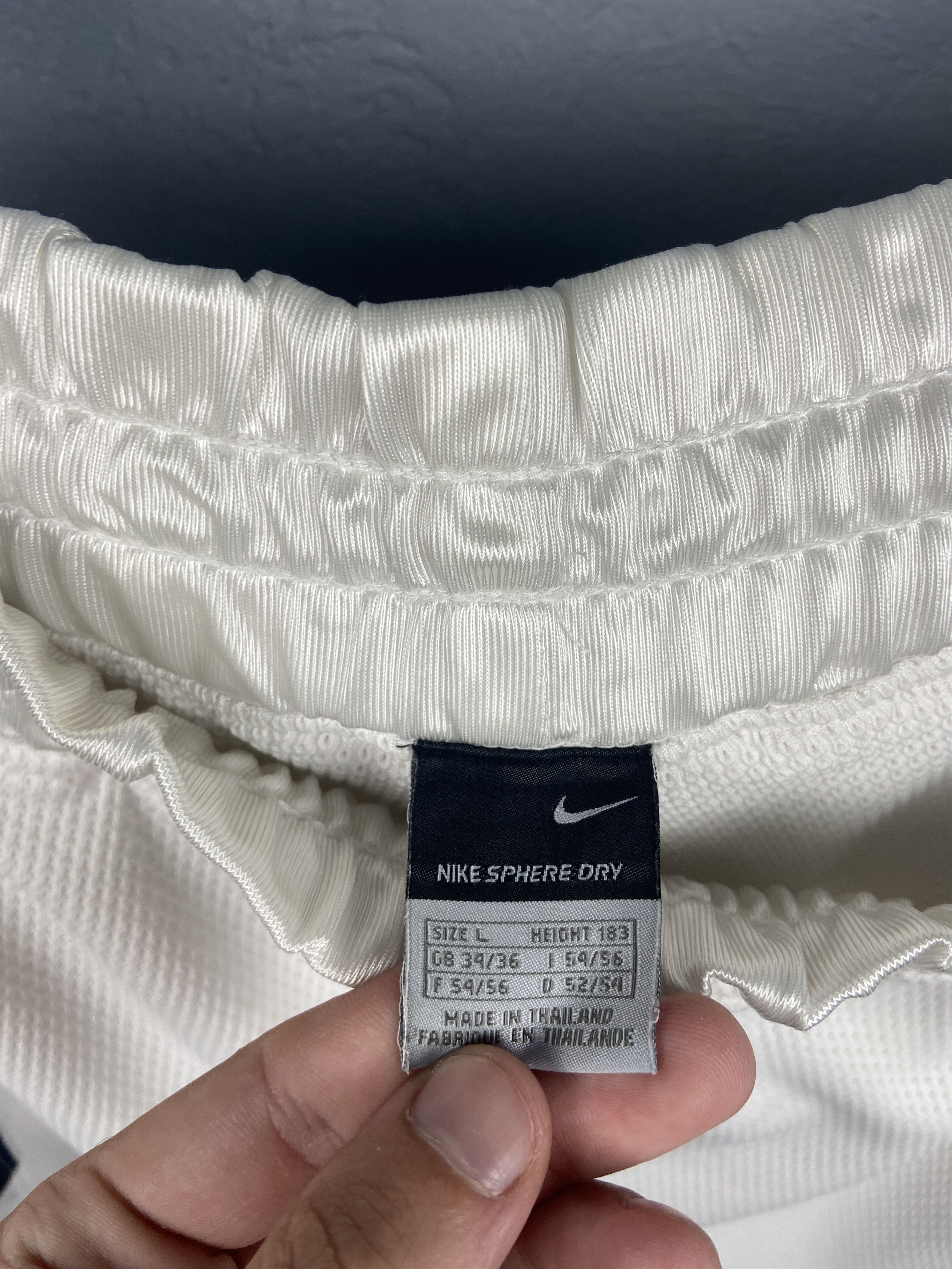 Nike Vintage Nike Basketball Mens Shorts Y2K Size US 34 / EU 50 - 6 Thumbnail