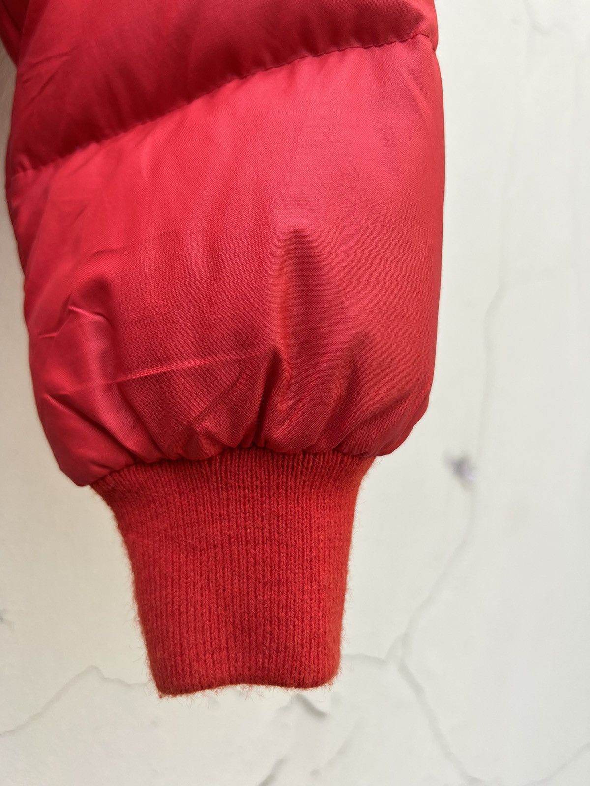Asics Vintage 80s Moncler X Asics Japan Red Puffer Down Jacket Size US S / EU 44-46 / 1 - 4 Thumbnail