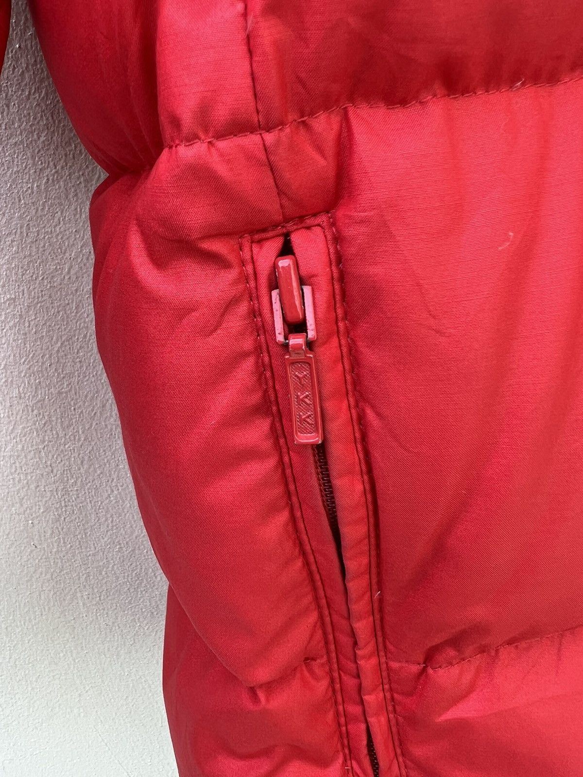 Asics Vintage 80s Moncler X Asics Japan Red Puffer Down Jacket Size US S / EU 44-46 / 1 - 5 Thumbnail