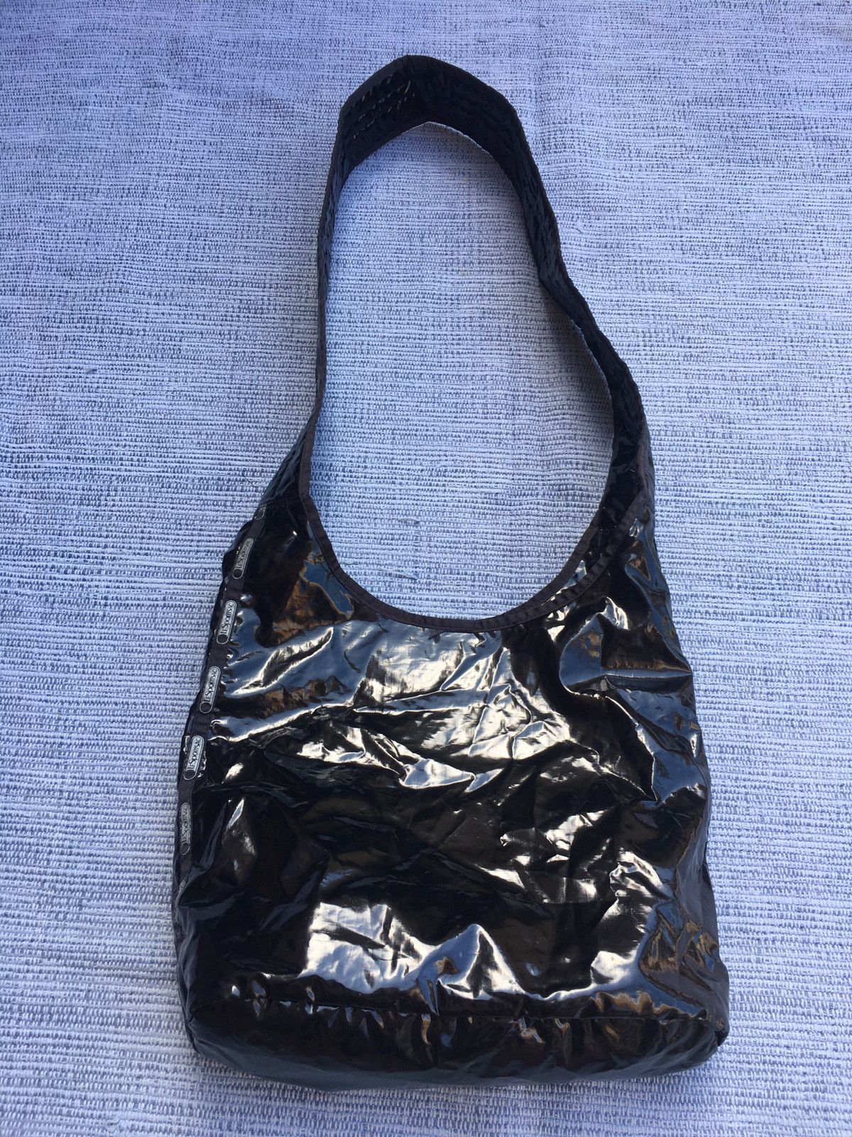 LeSportsac shinny black cross body Size ONE SIZE - 1 Thumbnail