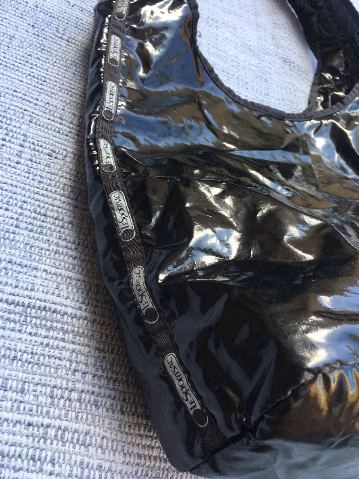 LeSportsac shinny black cross body Size ONE SIZE - 2 Thumbnail