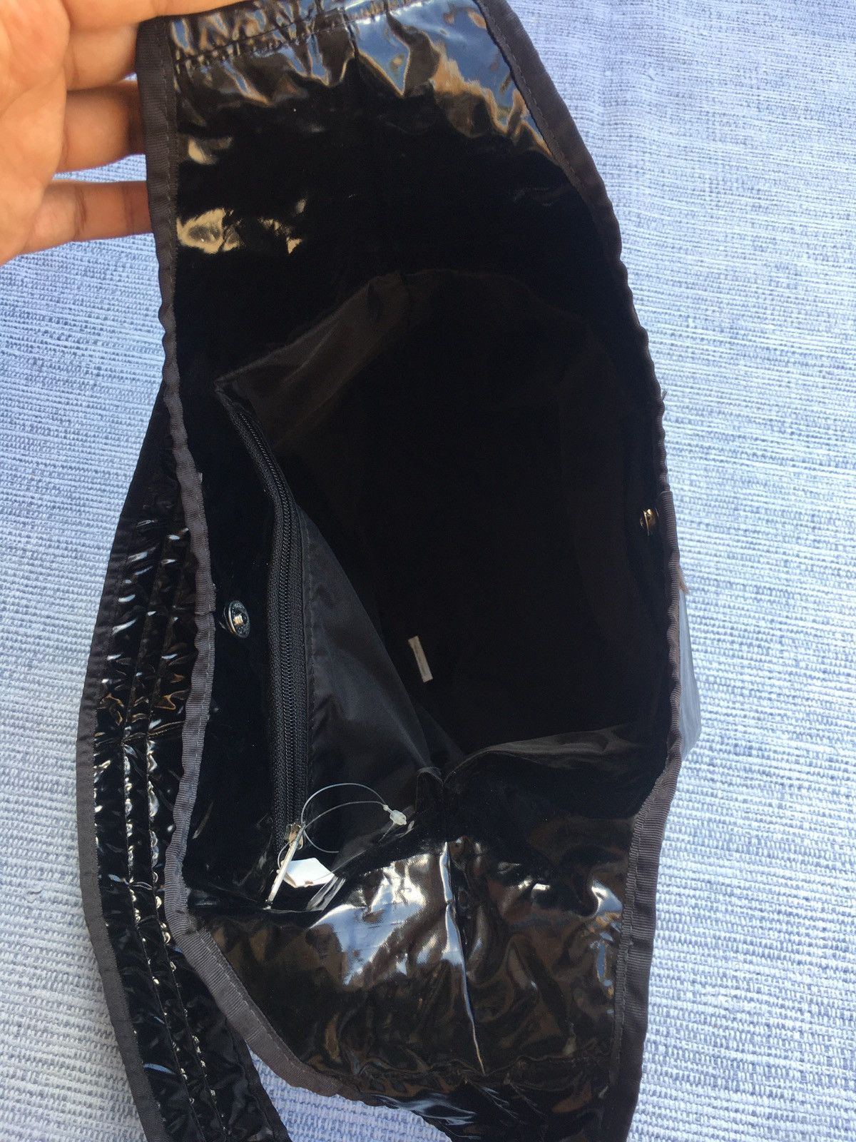 LeSportsac shinny black cross body Size ONE SIZE - 4 Thumbnail