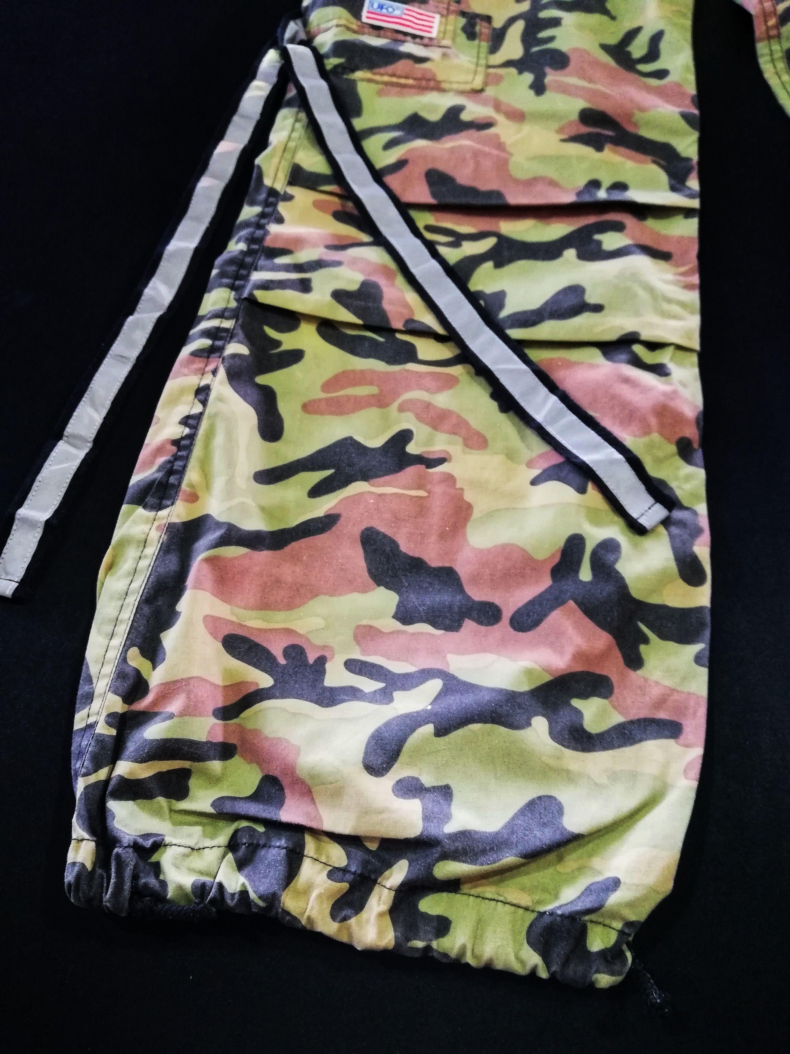 Japanese Brand 🔥UFO JOGGERS Cargo Drawstring Bondage Parachute Pants🔥 Size US 32 / EU 48 - 3 Thumbnail