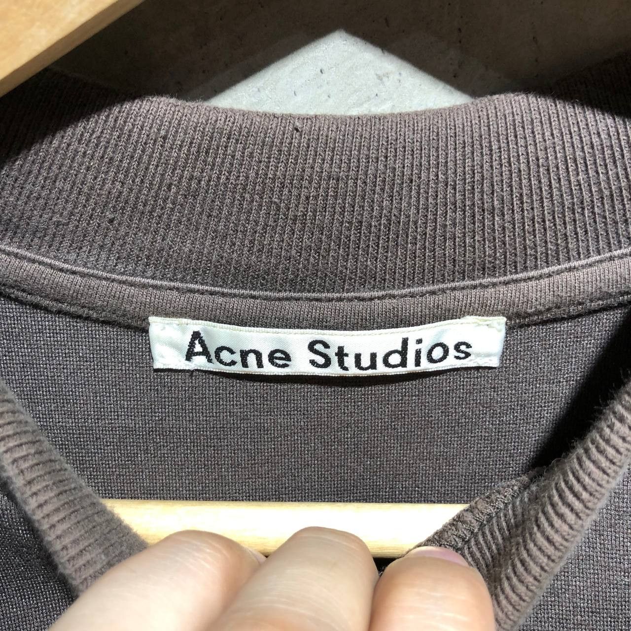 Acne Studios Acne Studios Logo neck tee Size US M / EU 48-50 / 2 - 7 Thumbnail