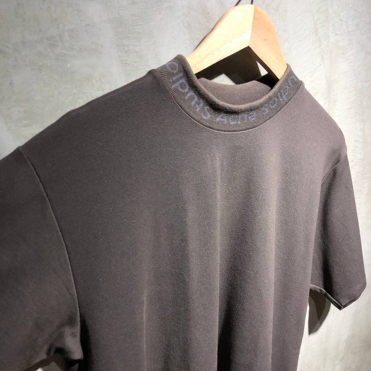 Acne Studios Acne Studios Logo neck tee Size US M / EU 48-50 / 2 - 4 Thumbnail