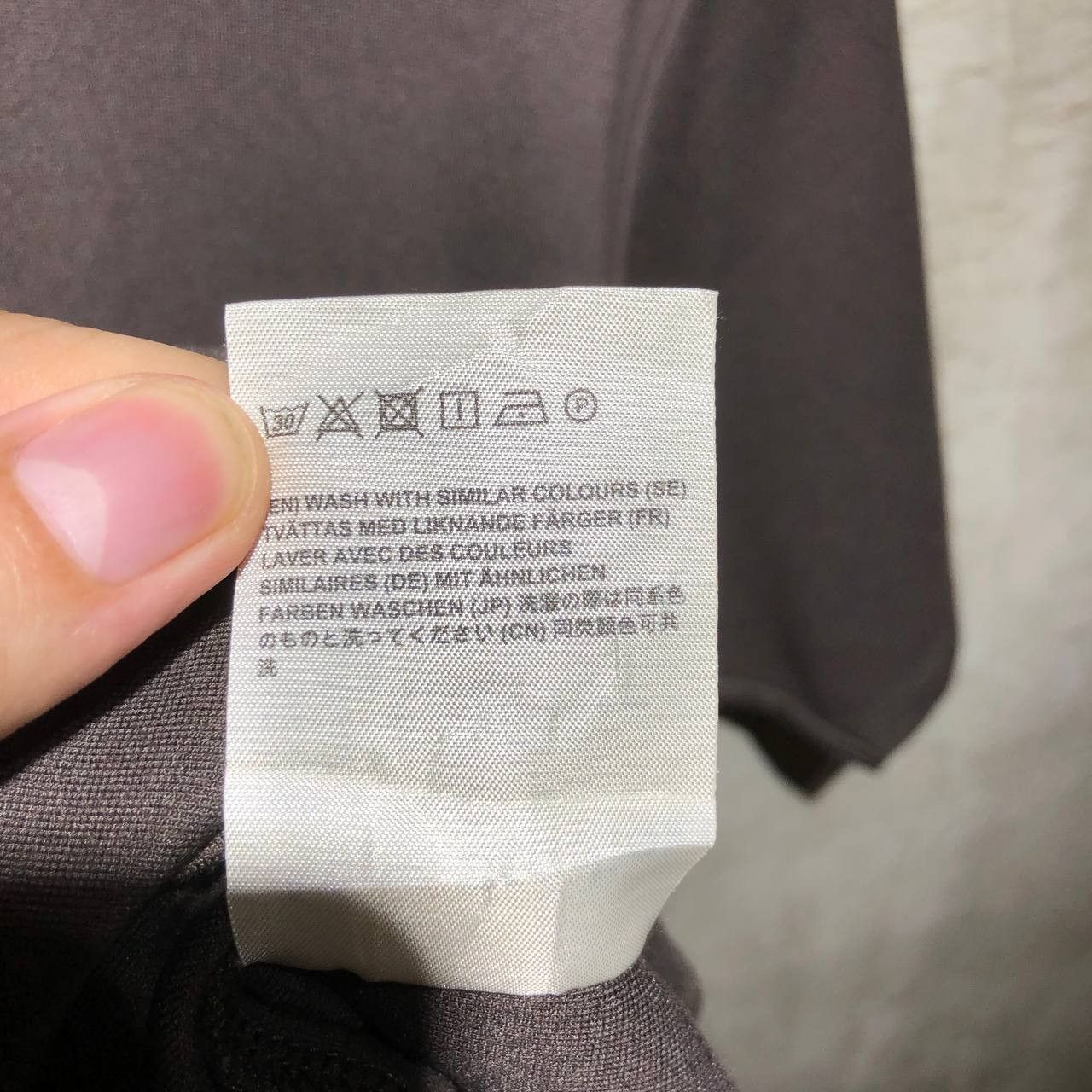 Acne Studios Acne Studios Logo neck tee Size US M / EU 48-50 / 2 - 11 Thumbnail