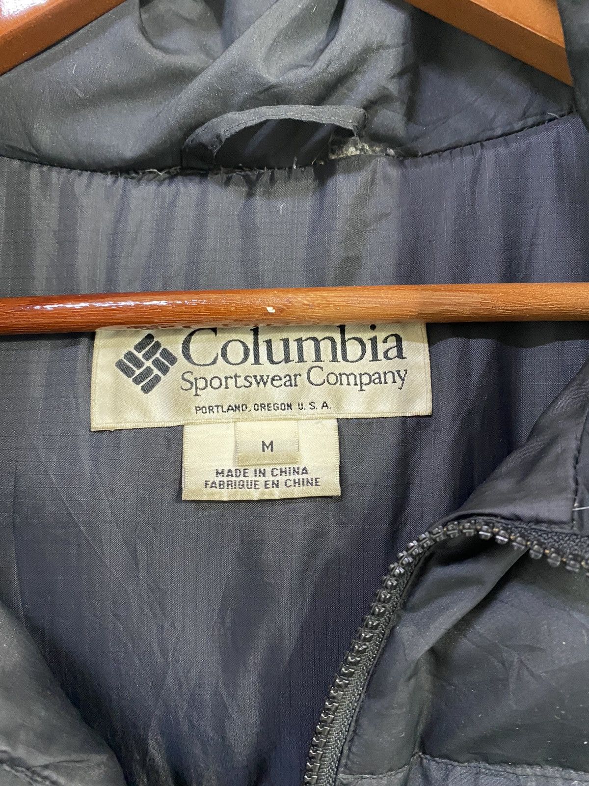 Columbia Vintage Columbia Puffer Jacket Small Logo Design Size US M / EU 48-50 / 2 - 5 Thumbnail