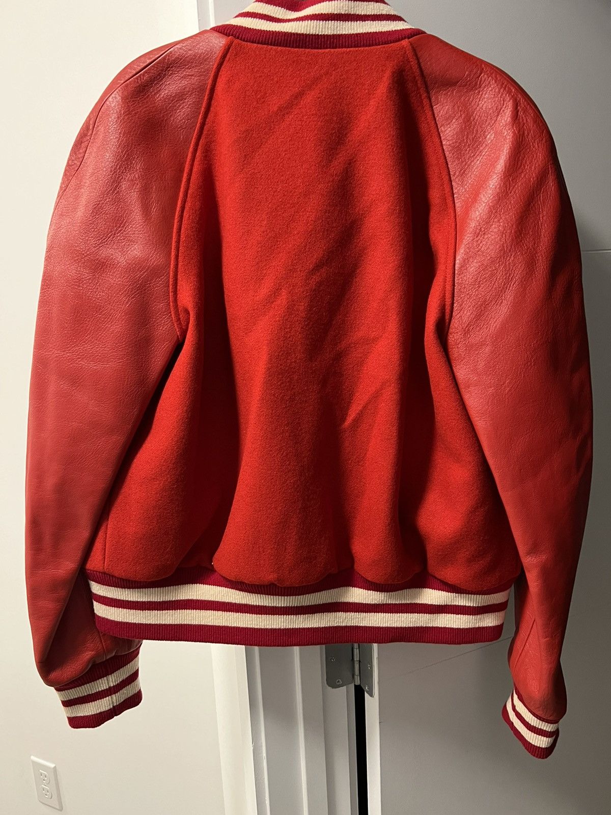 Gucci Gucci Red Felt and leather bomber jacket Size US M / EU 48-50 / 2 - 2 Thumbnail
