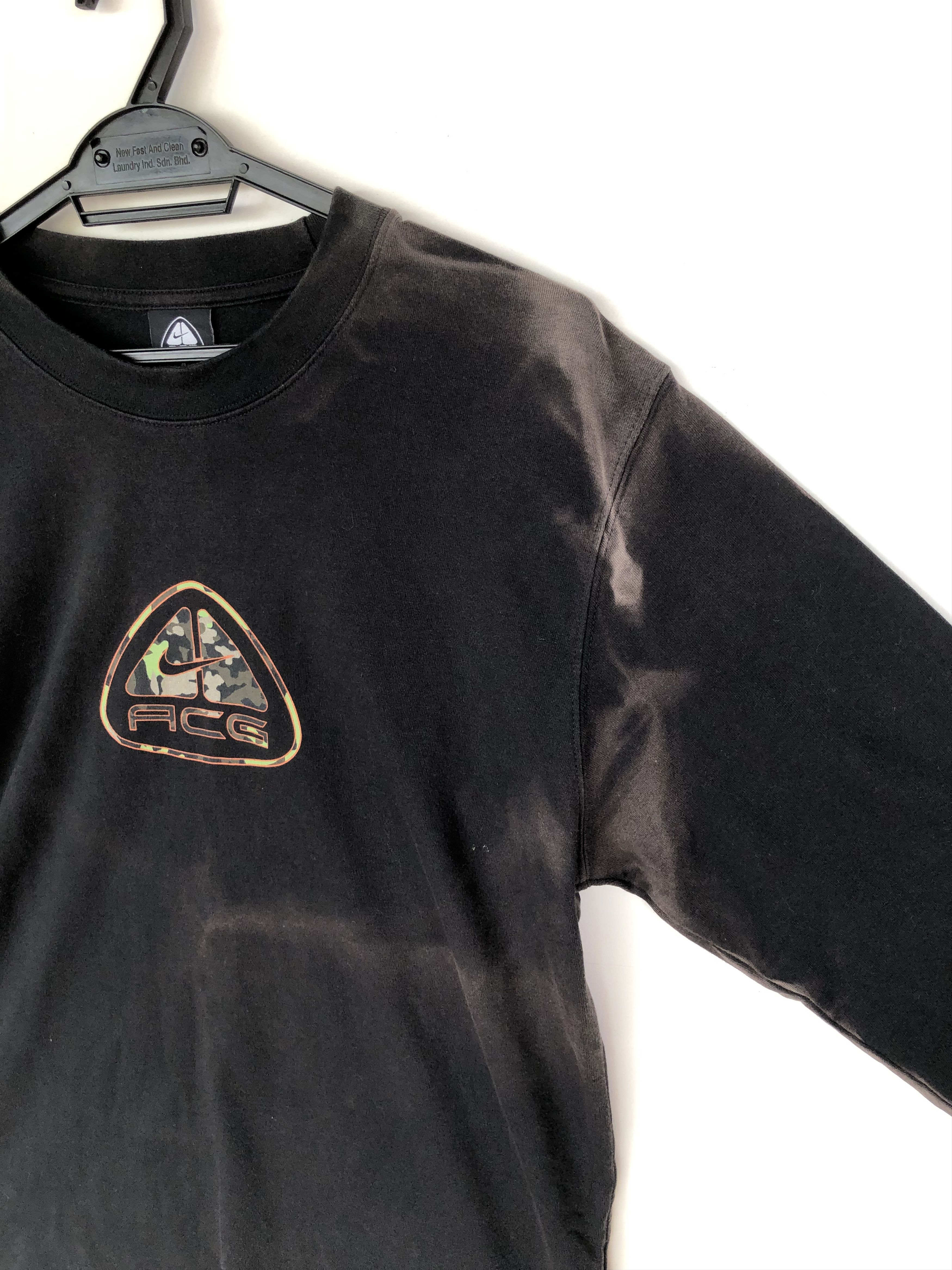 Nike ACG VINTAGE NIKE ACG BLEACH DISTRESSED BIG LOGO L/S SHIRT Size US M / EU 48-50 / 2 - 3 Thumbnail