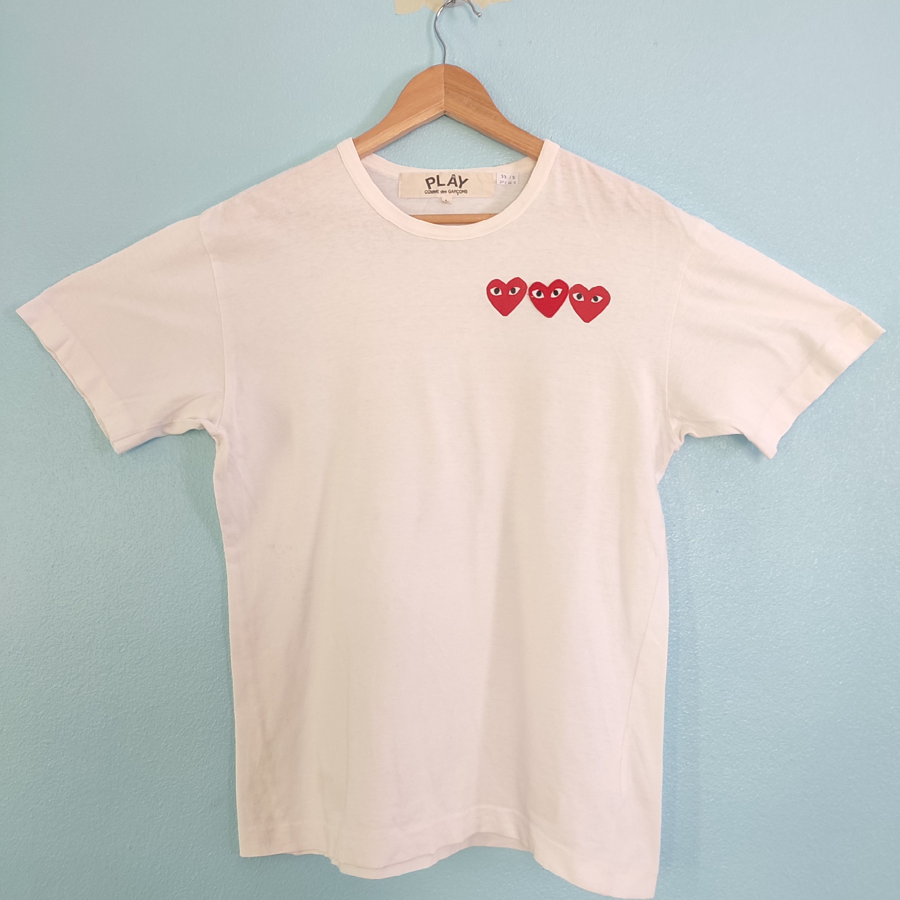 Comme des Garcons × Japanese Brand × Vintage Comme Des Garcons PLAY Japanese Brand Logo Design Tshirt Size US L / EU 52-54 / 3 - 1 Thumbnail