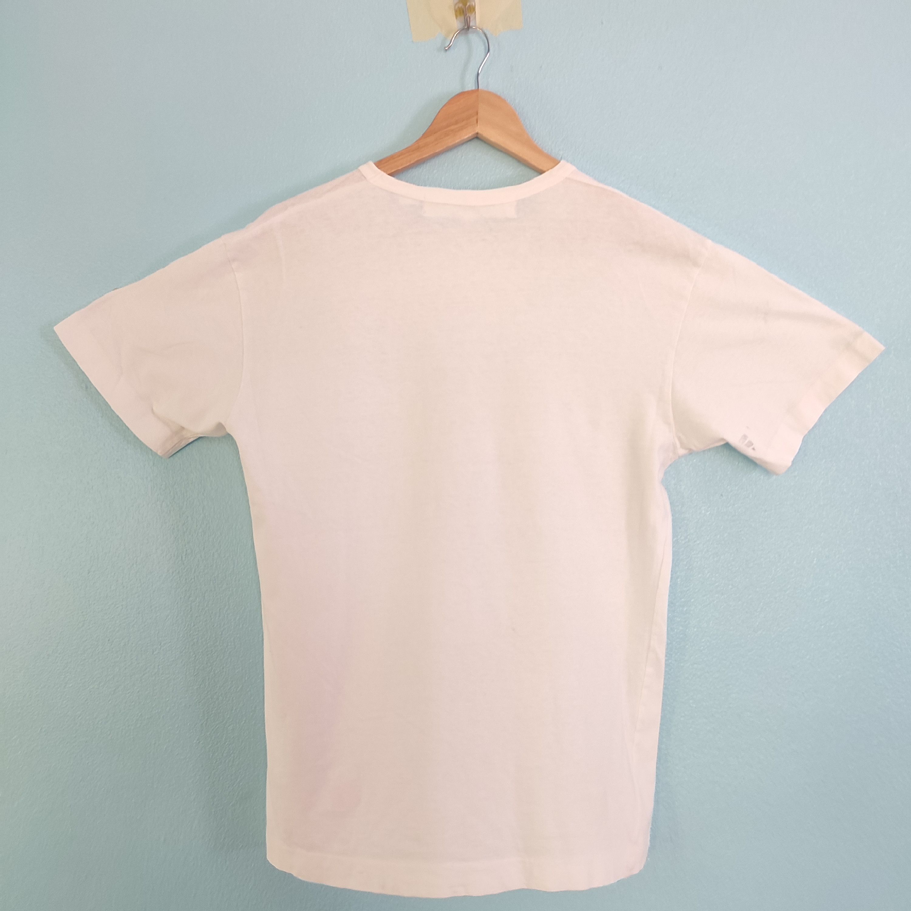 Comme des Garcons × Japanese Brand × Vintage Comme Des Garcons PLAY Japanese Brand Logo Design Tshirt Size US L / EU 52-54 / 3 - 3 Thumbnail