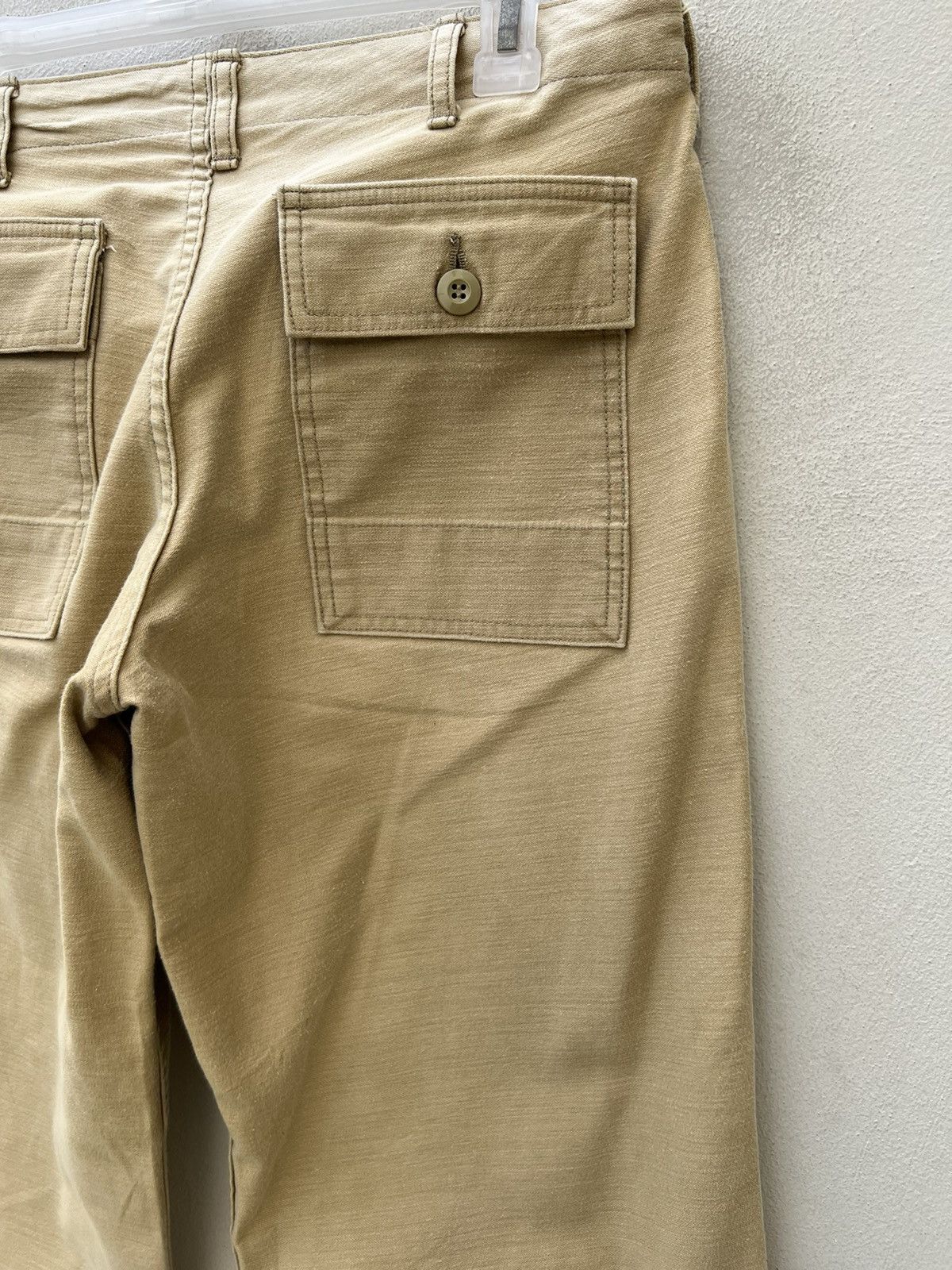 Vintage Vintage Apartment Department Japan Sun Fade Fatigue Pant Size US 31 - 16 Thumbnail